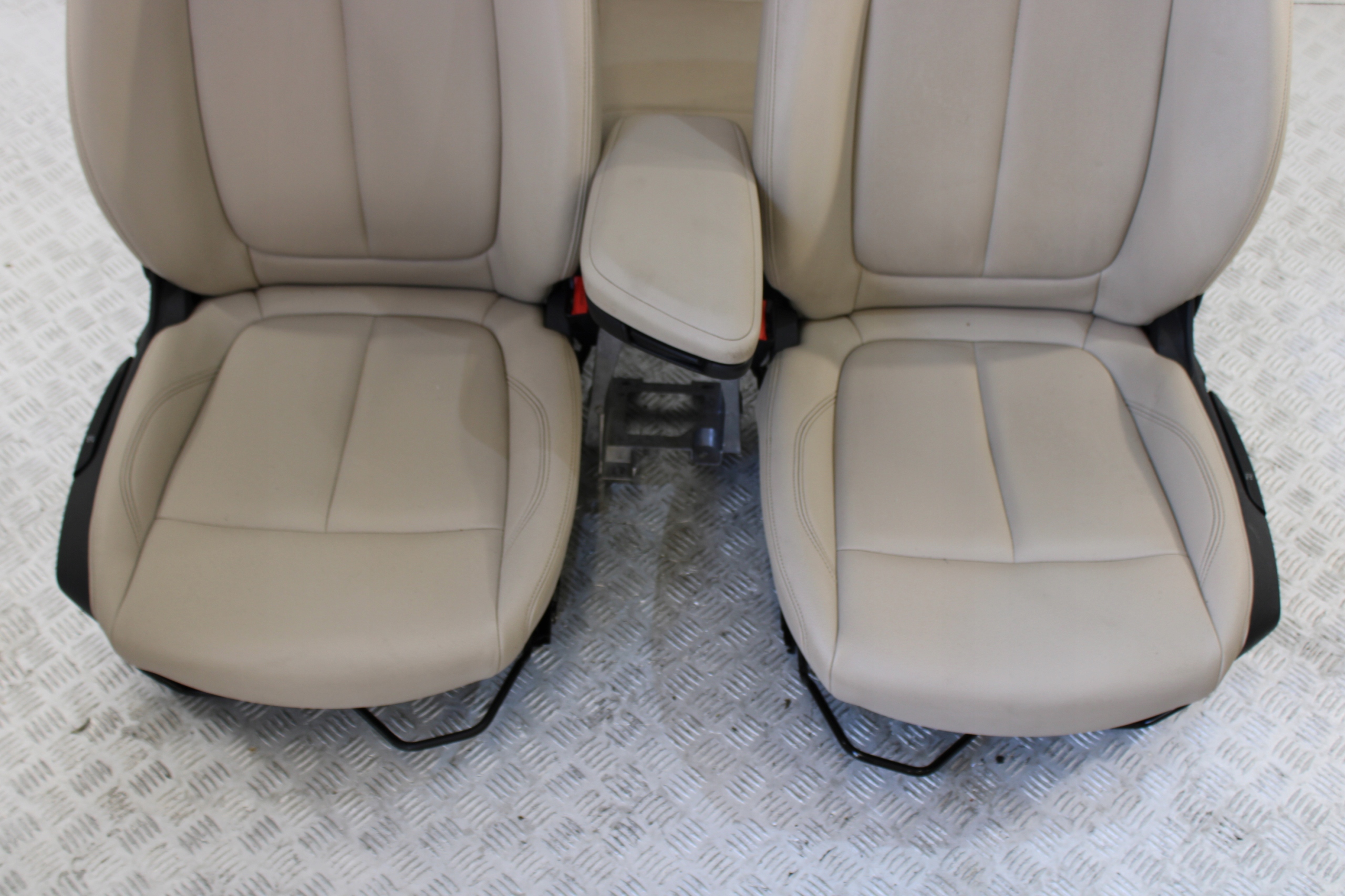seats inner leather BMW 2 F45 ACTIVE TOURER LIFT