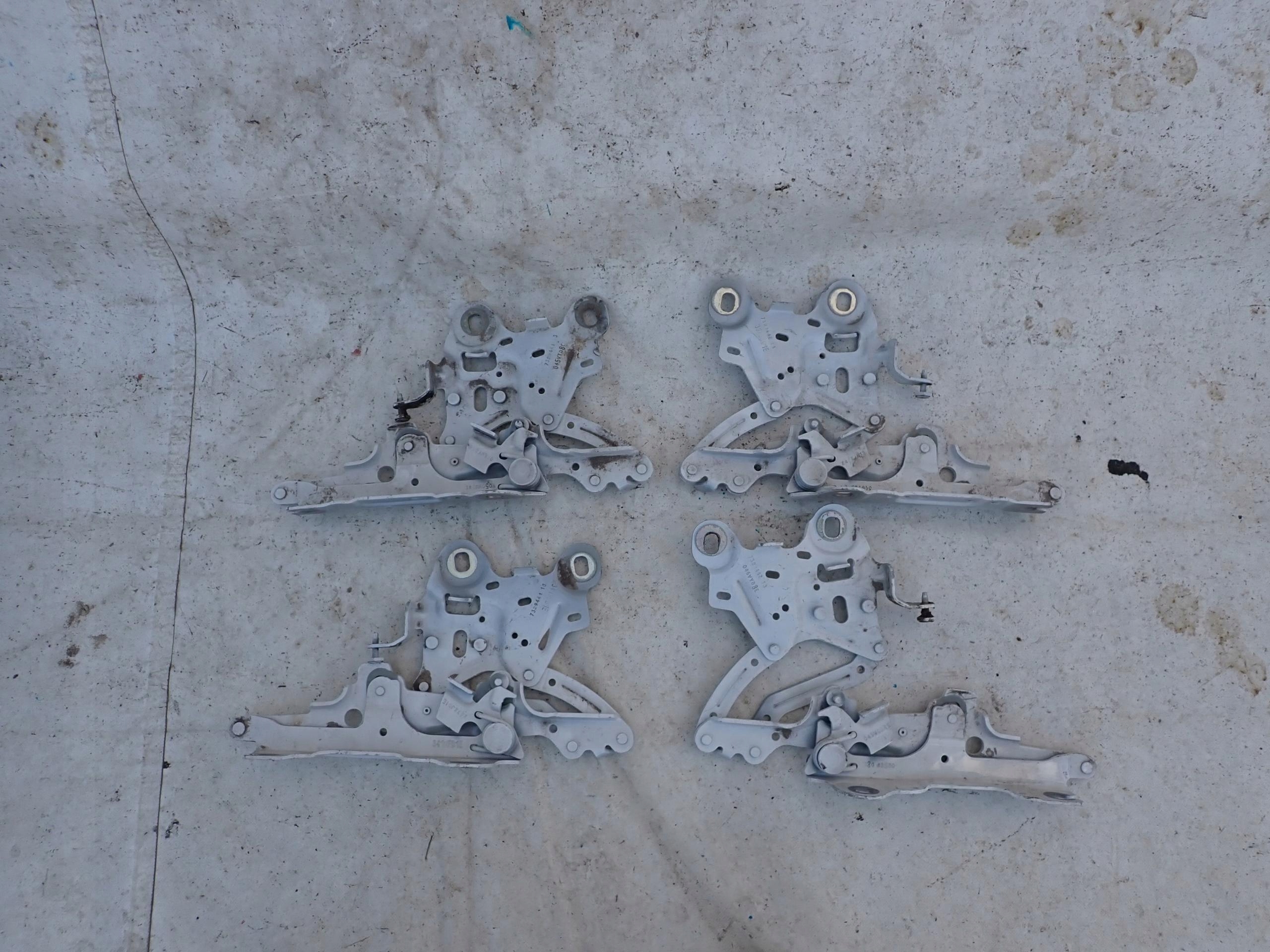BMW X1 F48 15- bonnet hinges left right