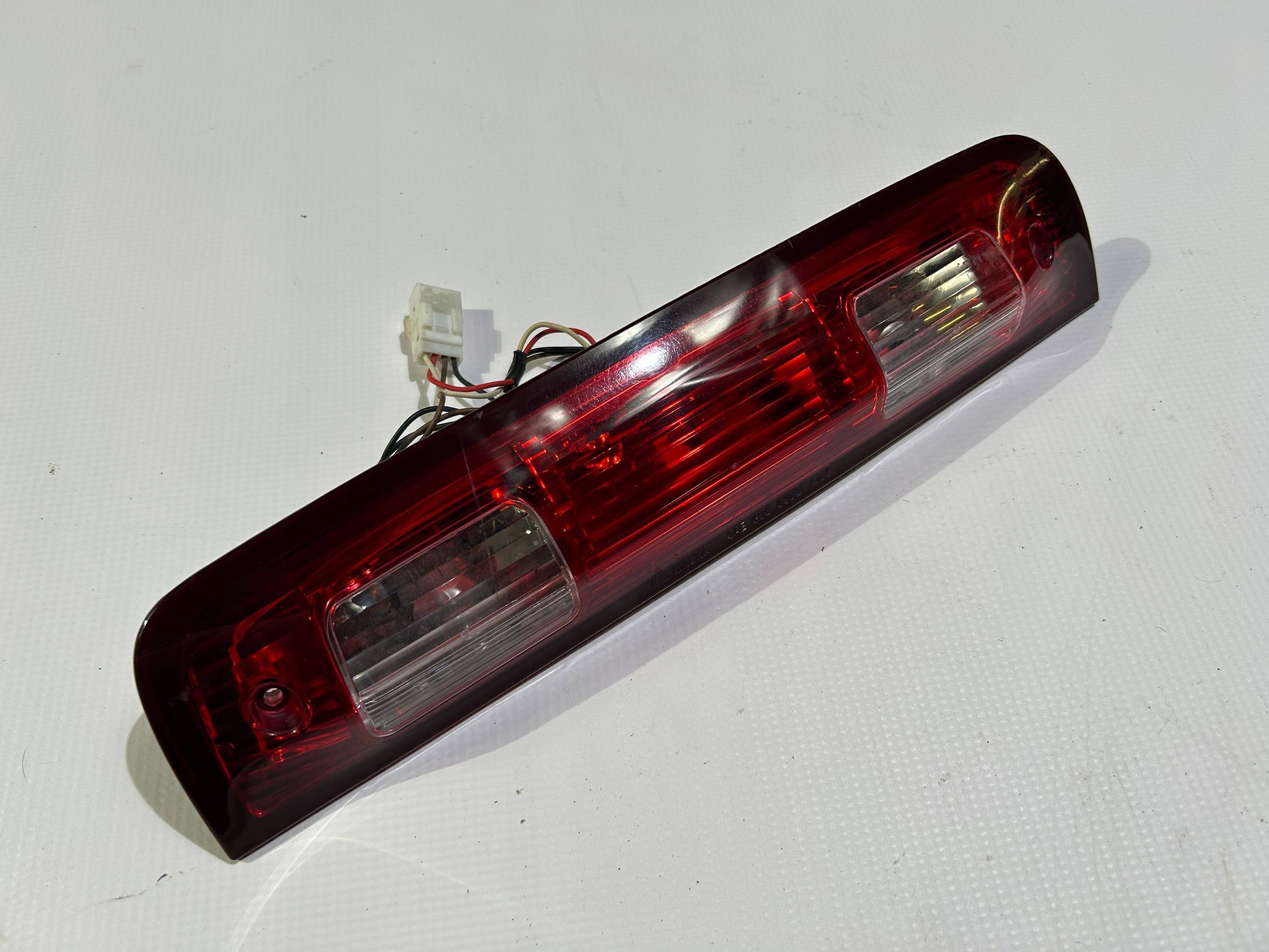 Trzecie light stop light cabs Dodge RAM 1500 2013