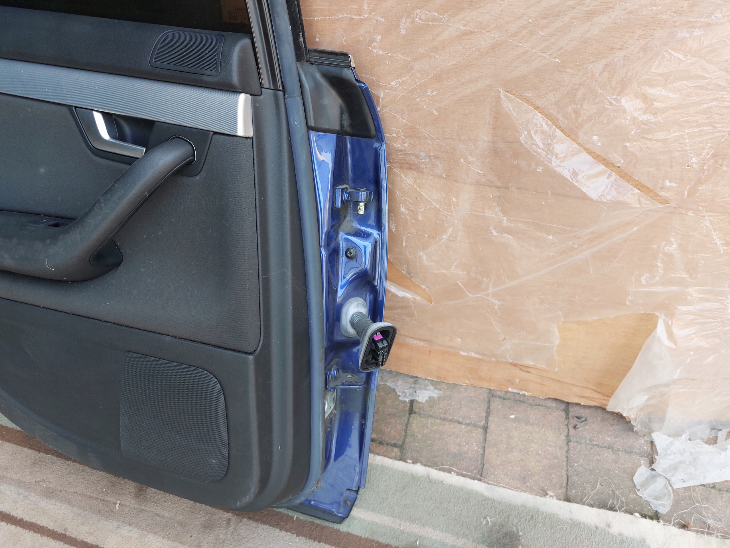 door AUDI A4 B7 left rear part rear. LZ5C S LINE sedan