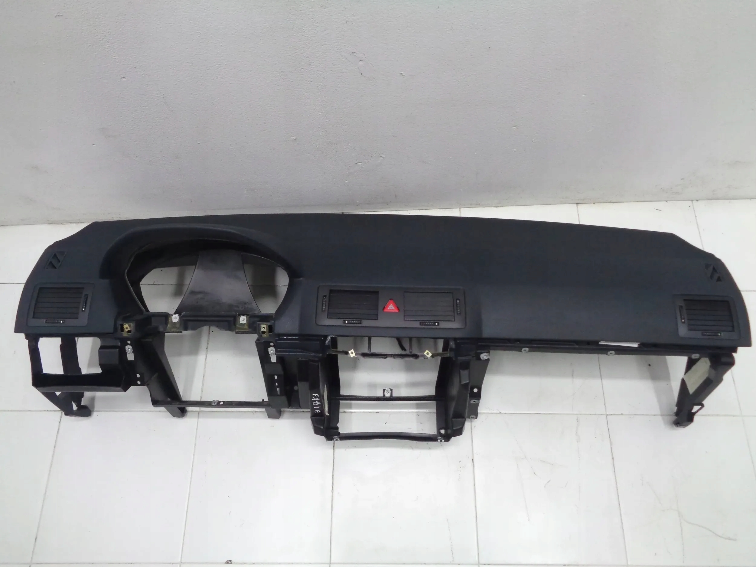 SKODA FABIA and 6Y dashboard console passenger airbag 99-08R