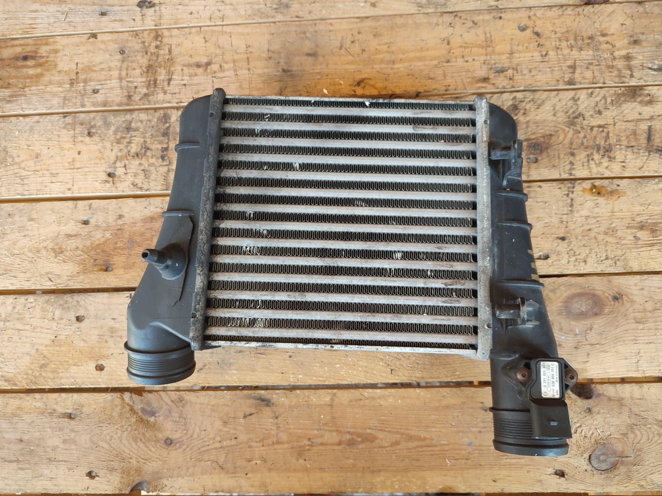 Audi A4 B6 B7 2.0 tdi intercooler 8E0145805AA