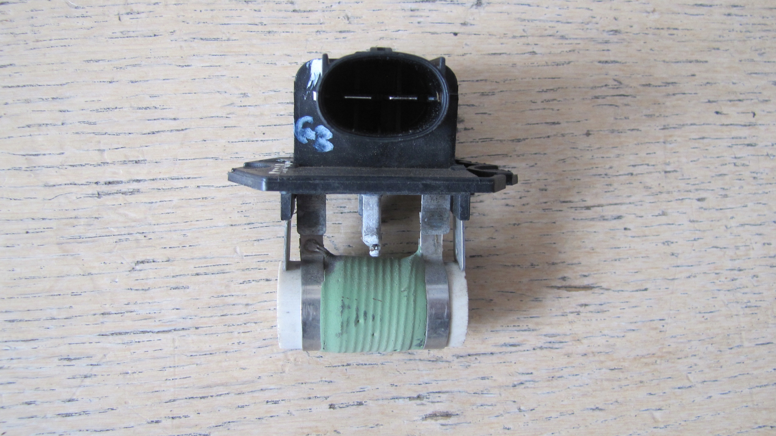 TERMOSTAT WENTYLATORA KIA SPORTAGE IV CEED III