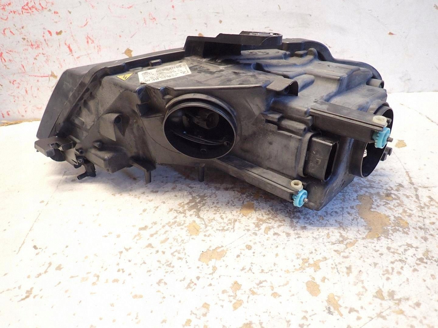 light front front right AUDI A3 2008-2012 BI-XENON 8P0941030BE