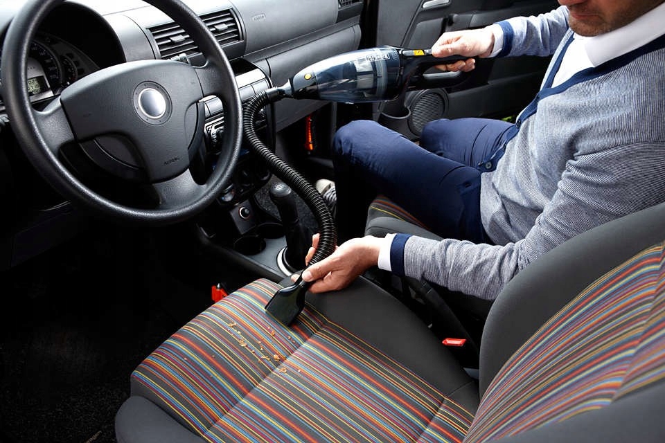 Odkurzacz akumulatorowy PHILIPS FC 6149/02 Moc 100 W