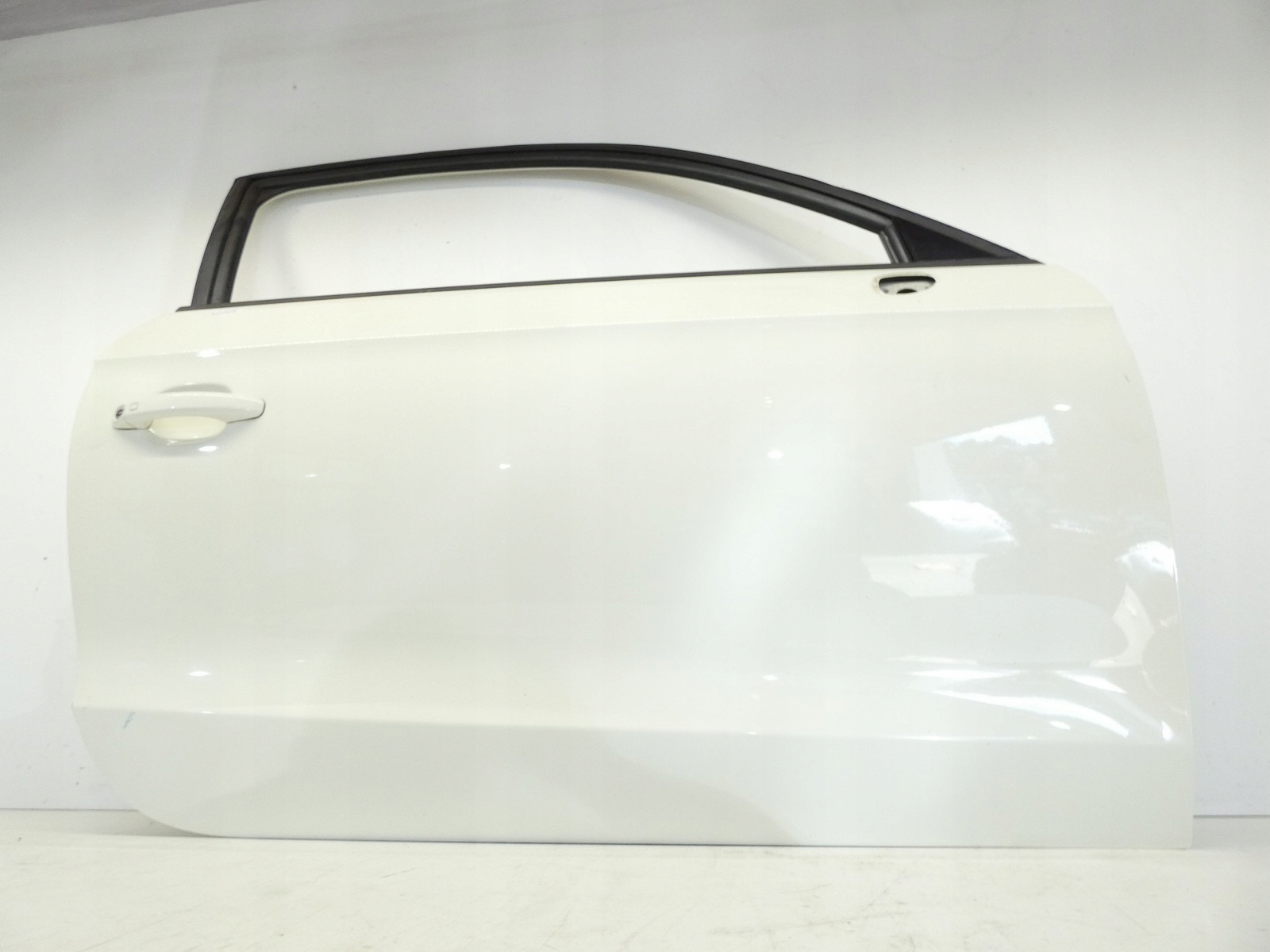 door right front right front AUDI A1 8X 3D 3-door HATCHBACK LY9K