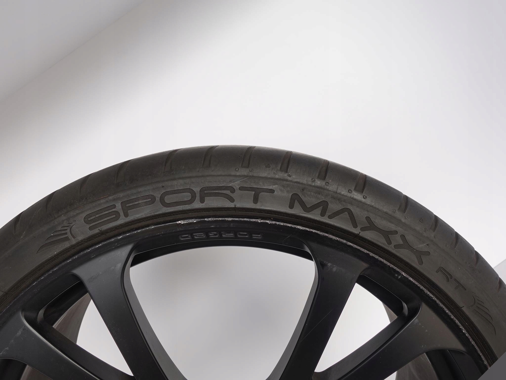 PORSCHE CAYENNE 7L TECHART FORMULA III CERCHIO+GOMMA