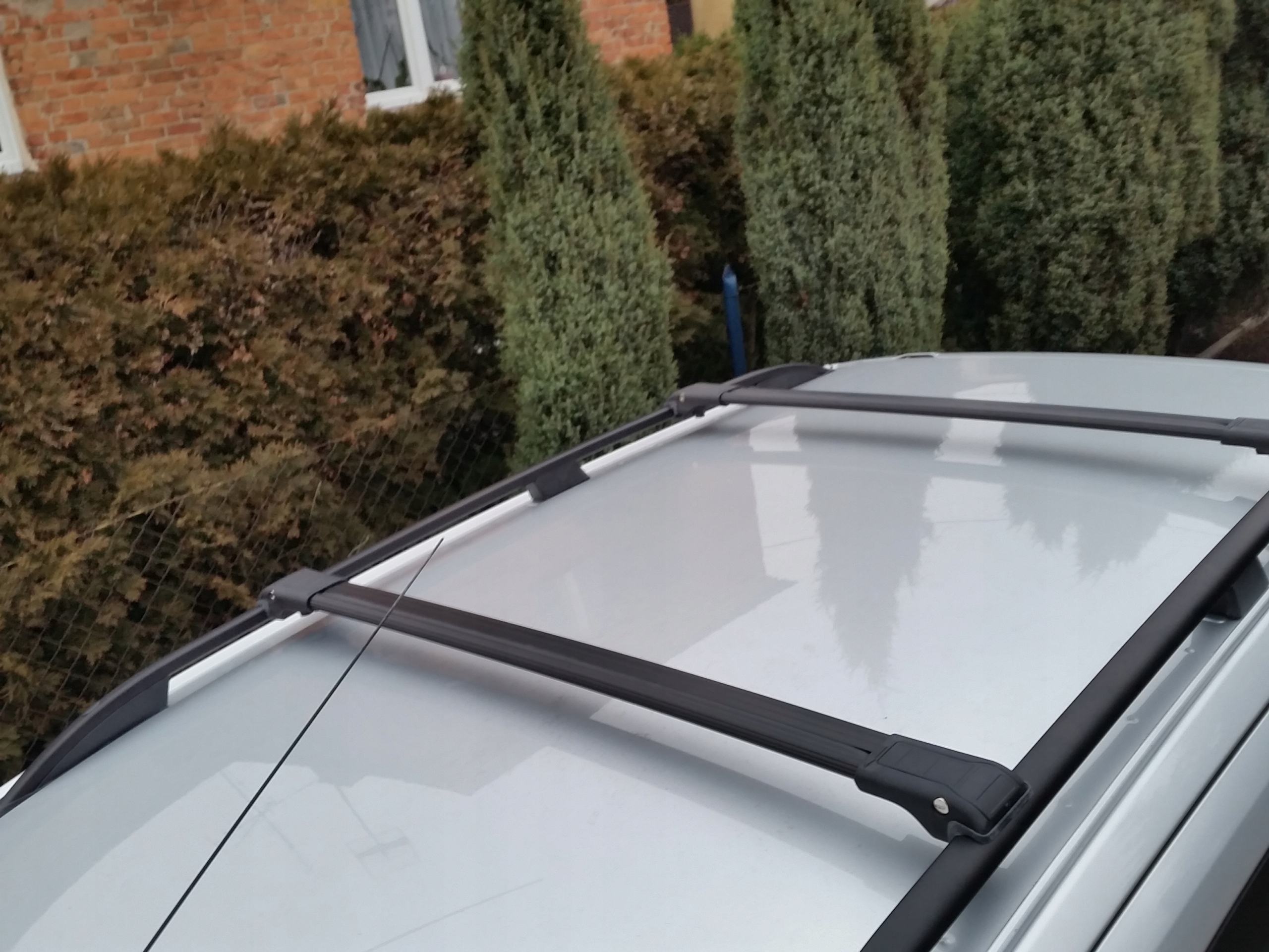 RENAULT TRAFIC OPEL VIVARO RELINGI DACHOWE BAGAŻNIK MOCNY ŁADNY CZARNY Kolor czarny