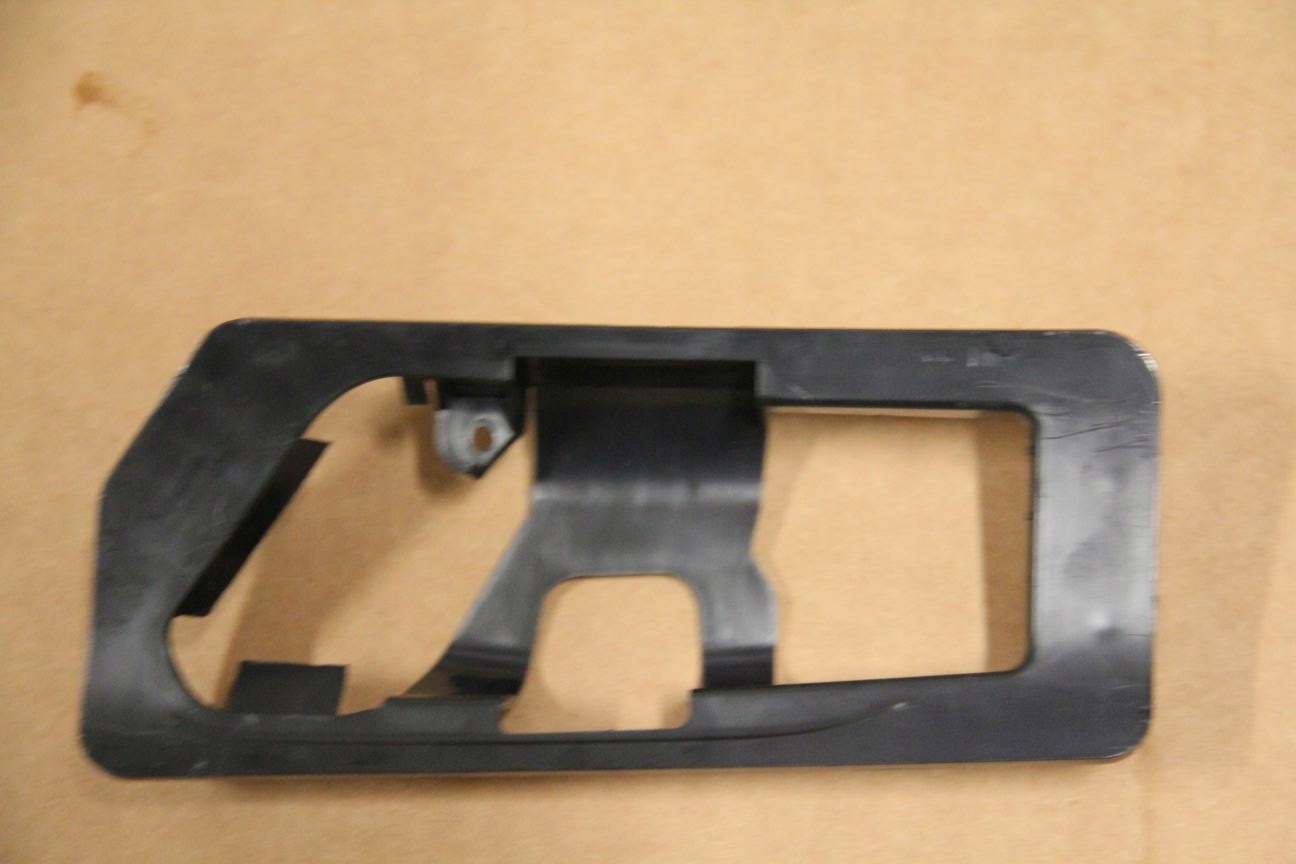 крепление ручки Двери vw SCIROCCO 1Q0837198