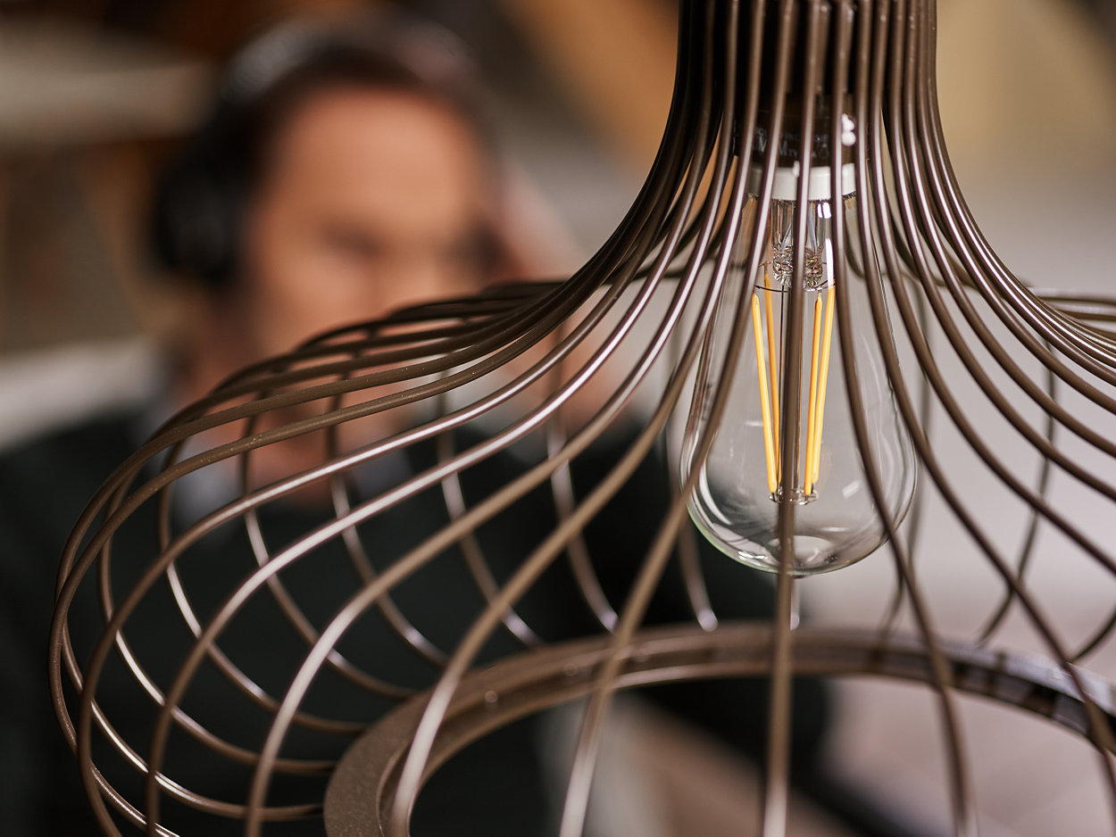 Żarówka LED E27 EDISON ST64 8W = 60W 3000K Ciepła FILAMENT OZDOBNA RETRO Klasa efektywności energetycznej E