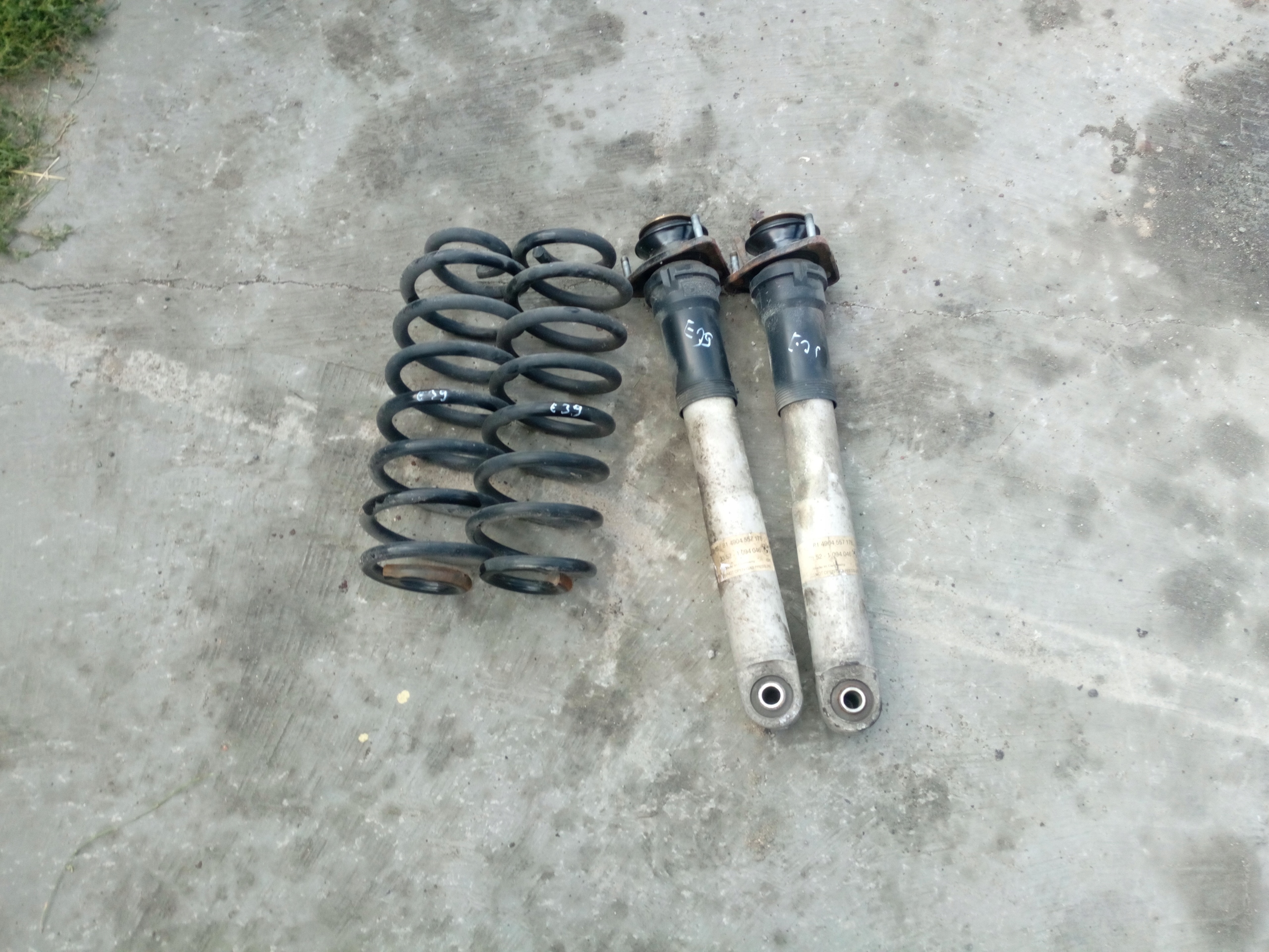 E39 shock absorbers spring rear part springs sususpension