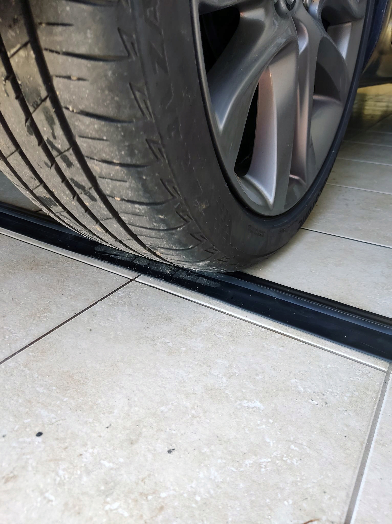 USZCZELKA GARAŻOWA PRÓG DO BRAMY 85x12MM 4M +KLEJ PROGOWA B-998 CIEPŁY PRÓG Kod producenta GAR-GUM15