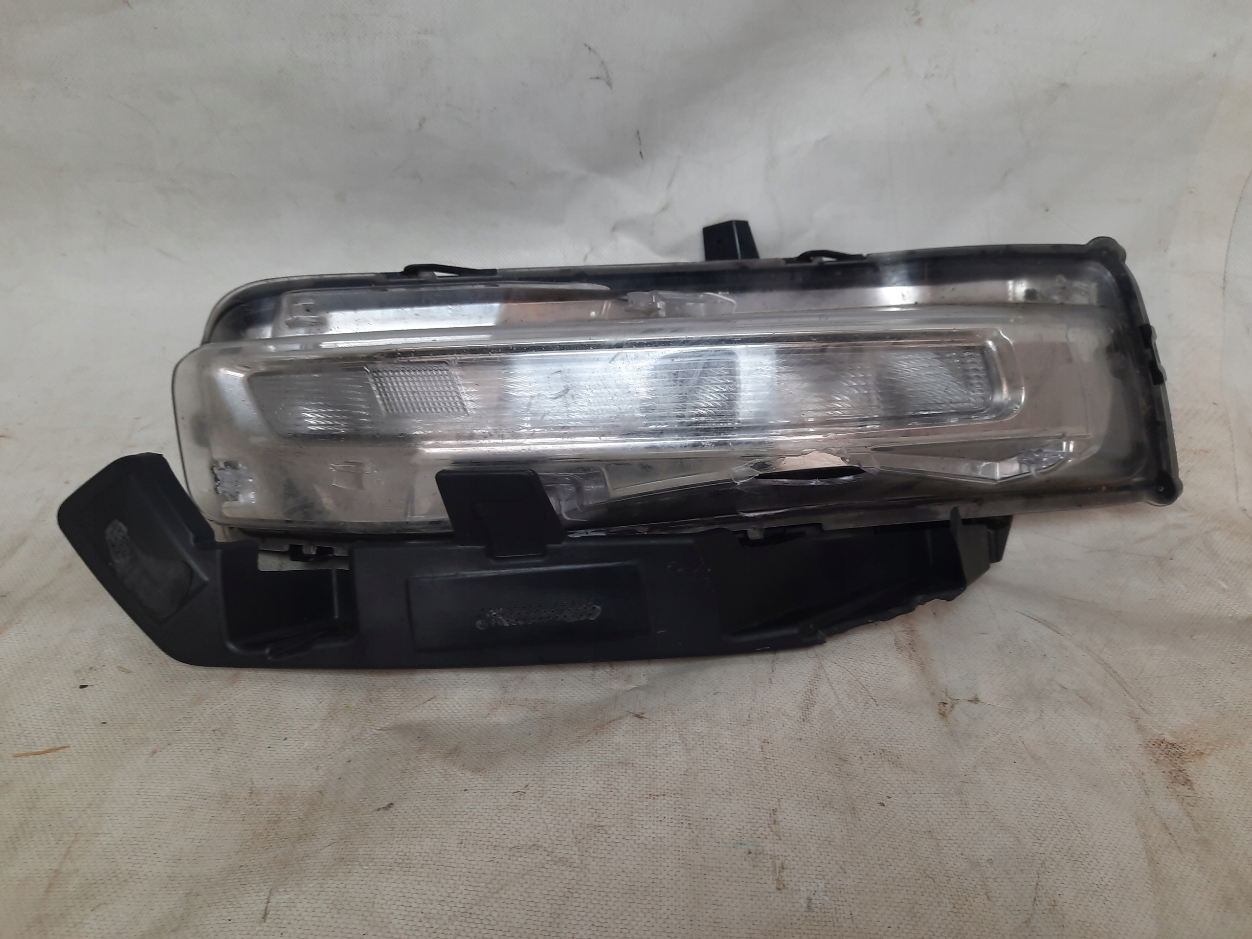 JR3B-13200-C - Ford Mustang 18-покажчик повороту бампера правий США