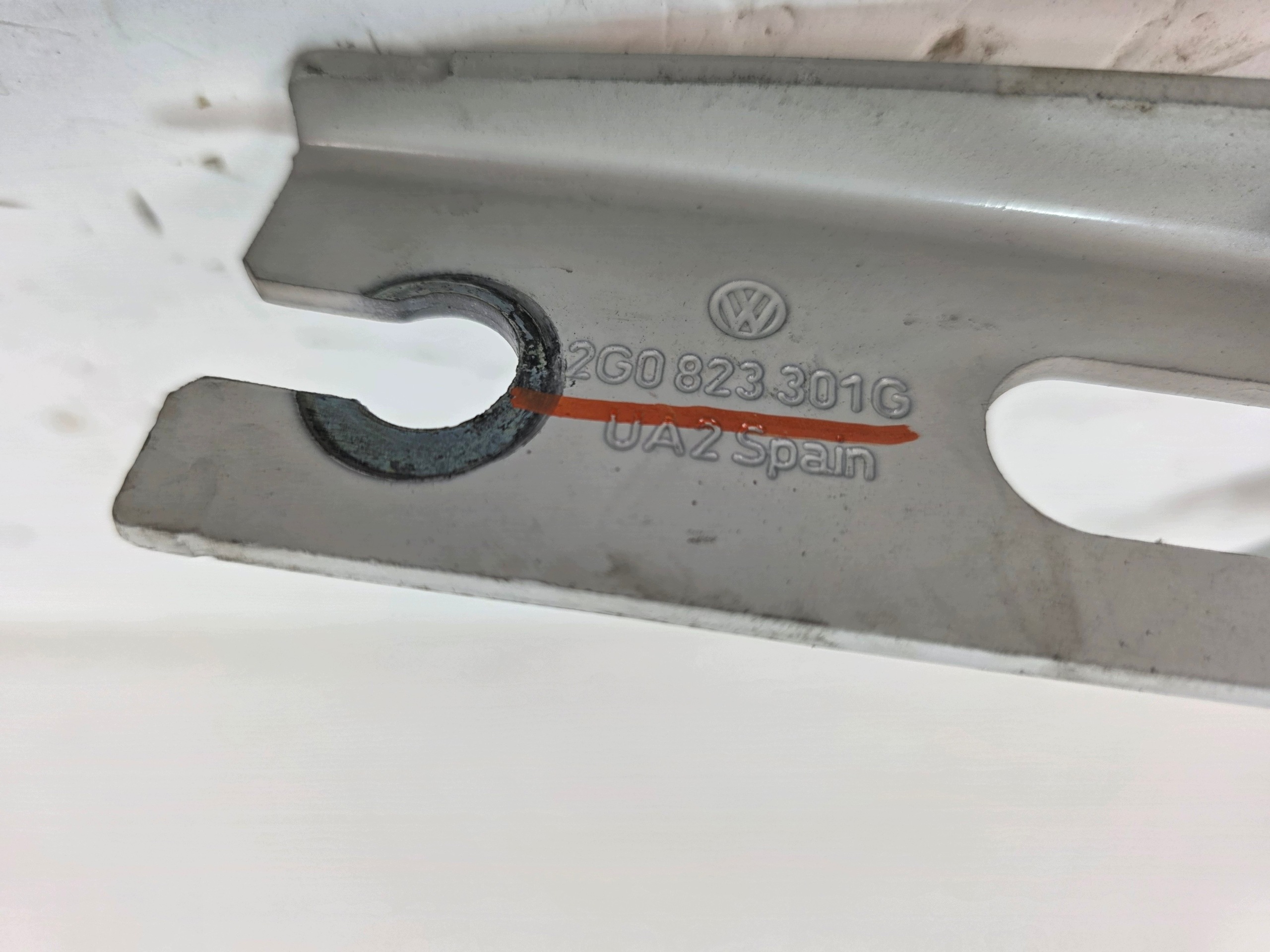 damper hinge bonnets left T-CROSS 2GM 2GM823301A LC9X