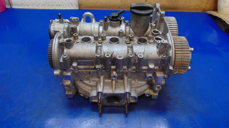 testata del cilindro coperchio AUDI A1 82A 1.0TFSI