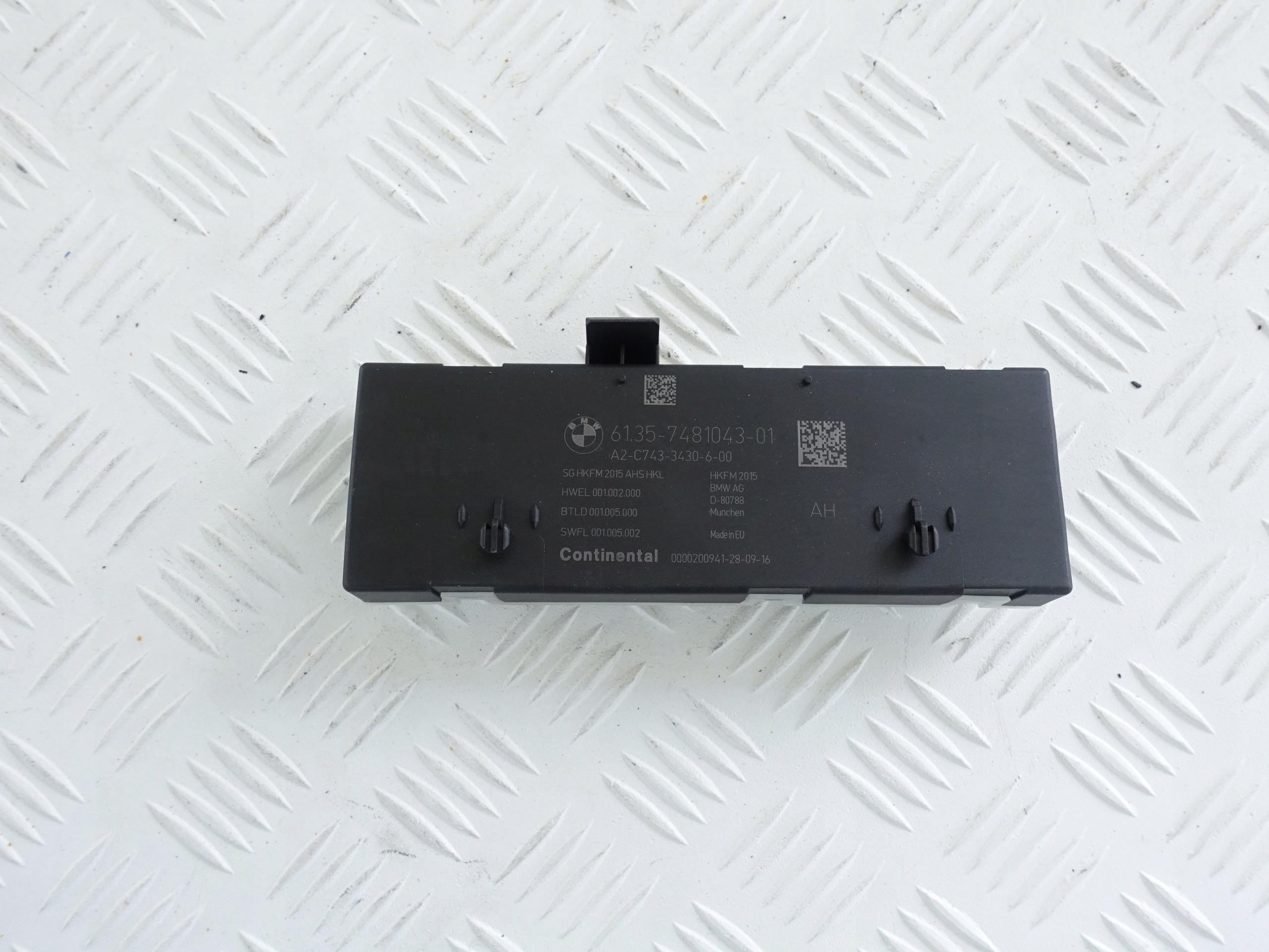 BMW 6 G32 module electrical bonnet rear part 7481043