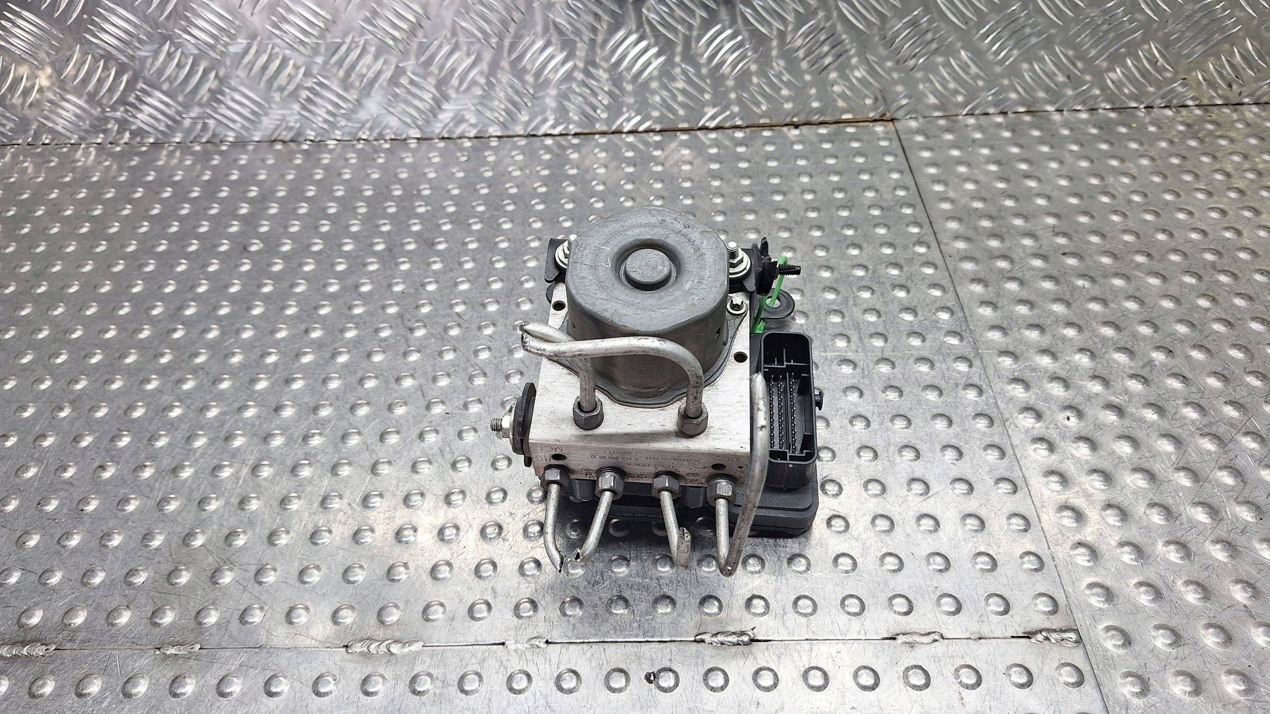 pump control unit ABS A4539008610 476604926R SMART EQ FORTWO III 453