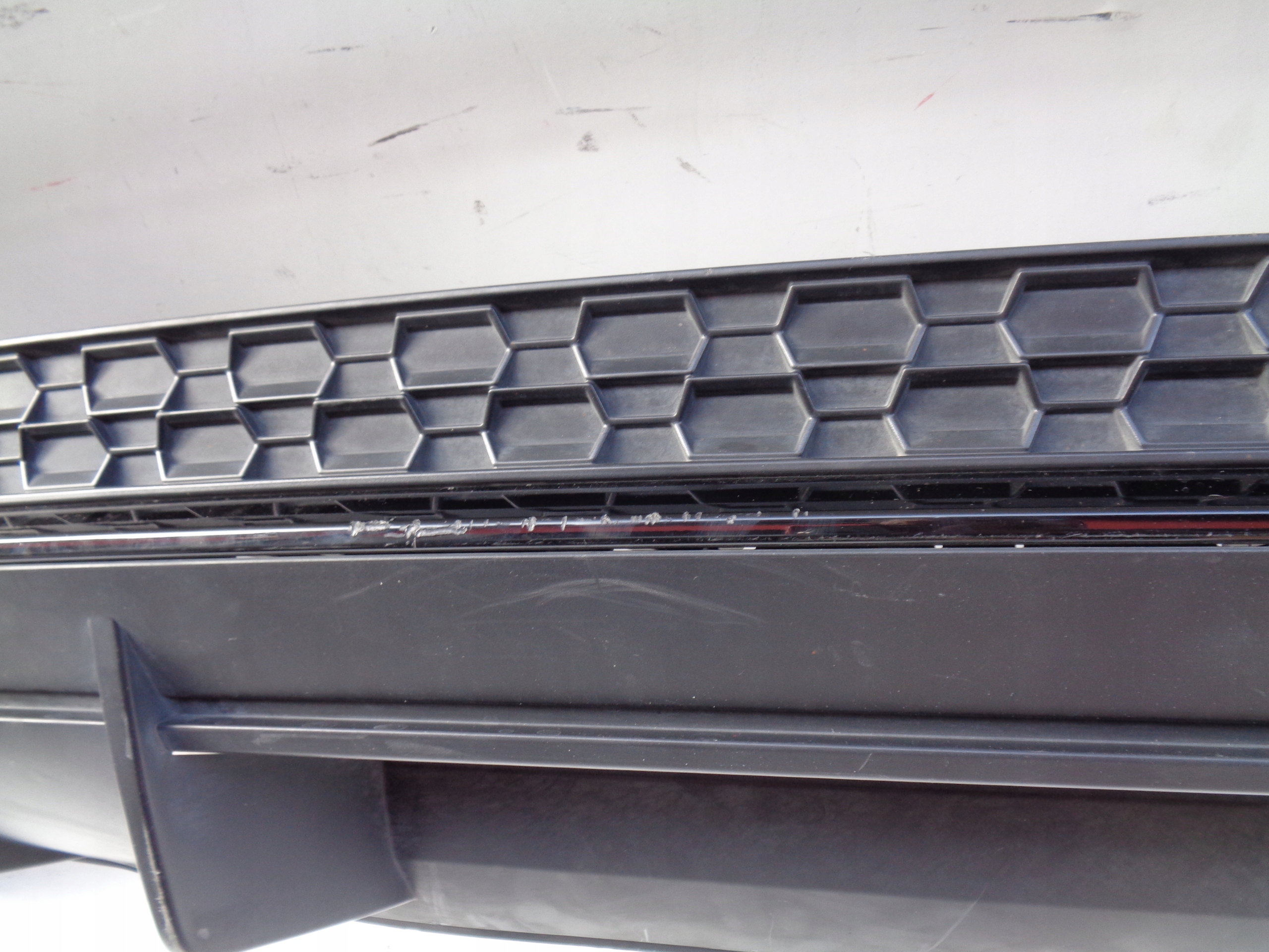ACCESSORI PARAURTI POSTERIORE AUDI RSQ3 83F 18