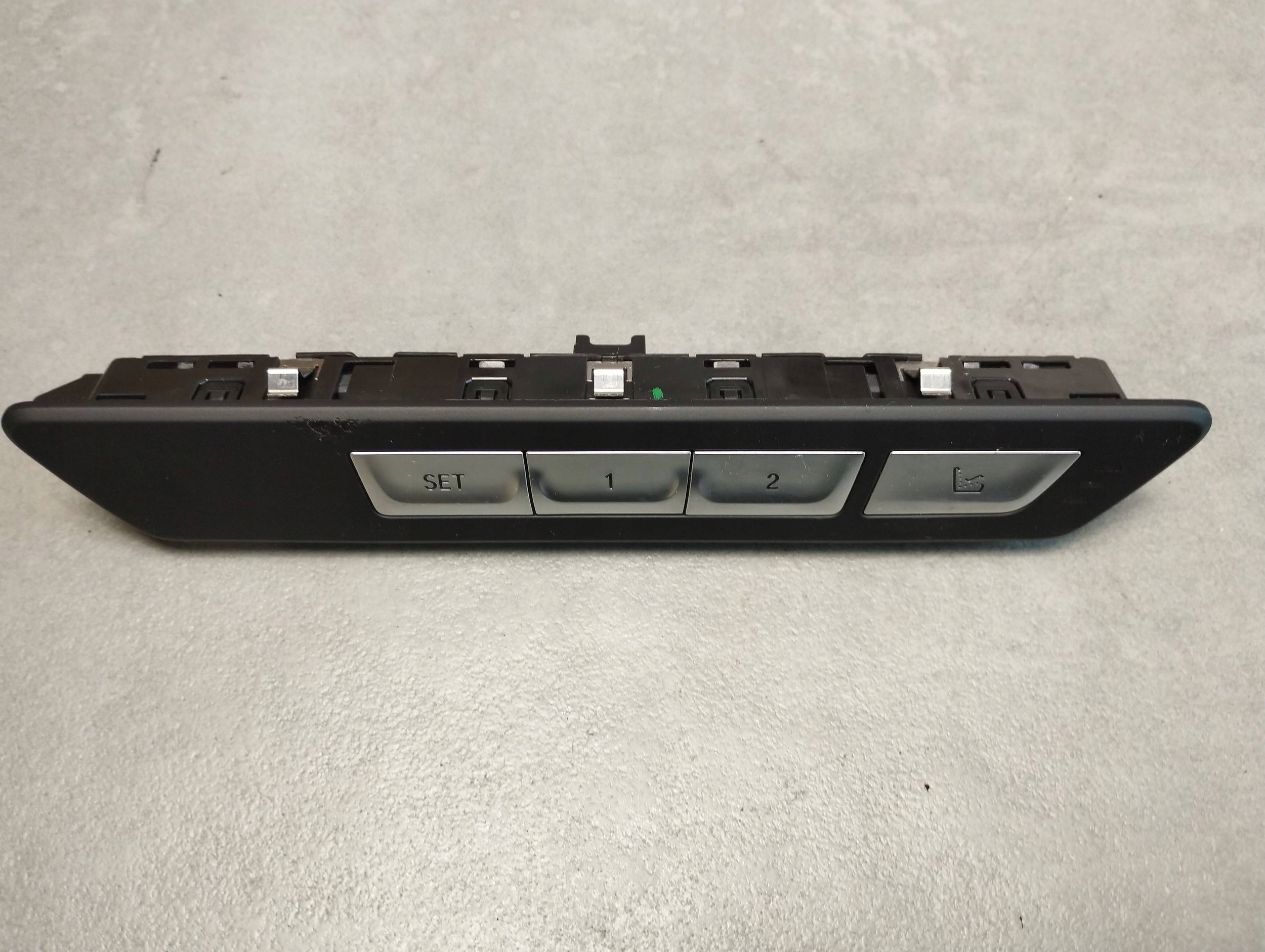 BMW 7 G11 switch PAMIECI seat 9382804
