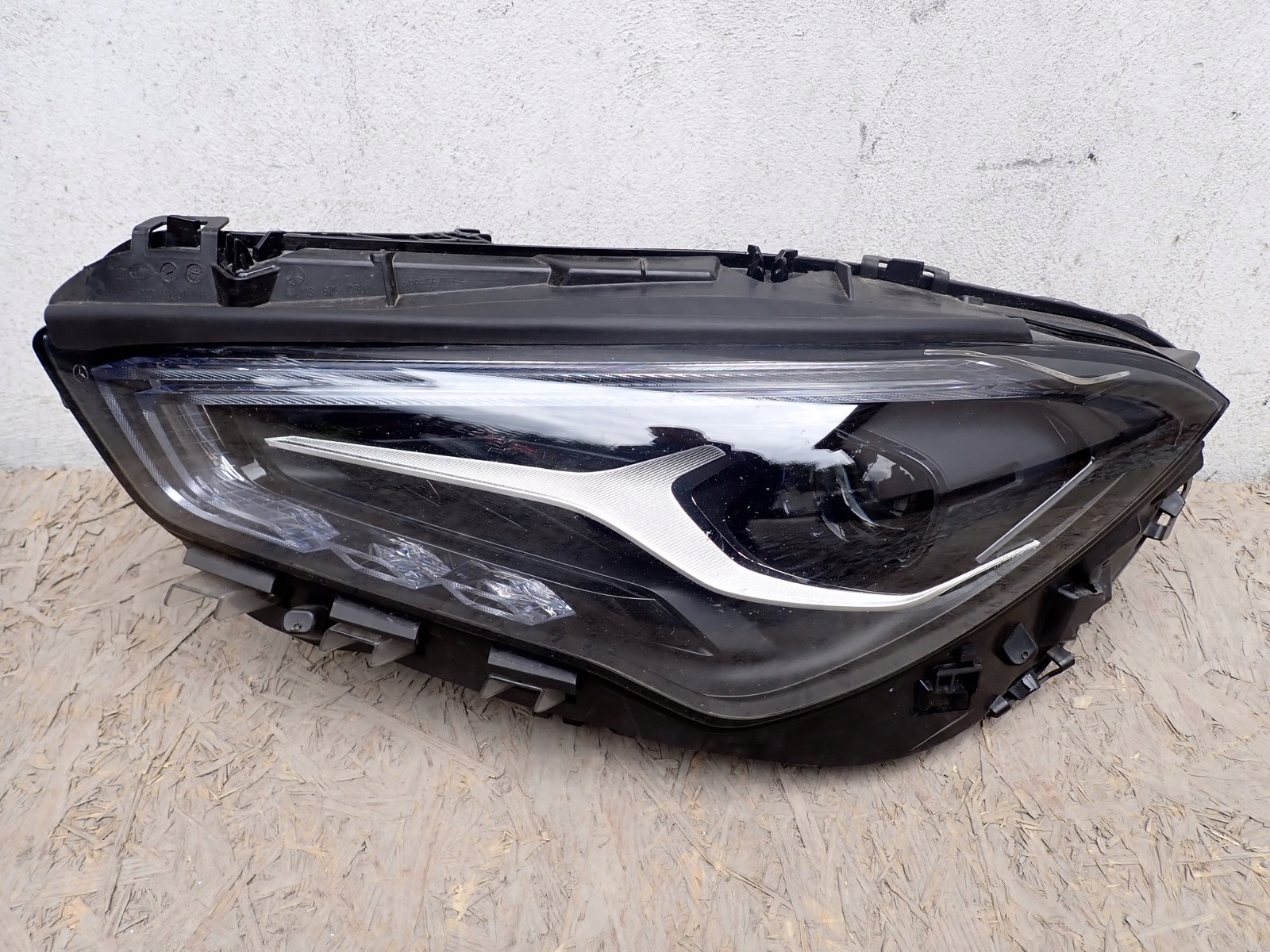 light left REFLEKTOR left FULL LED MERCEDES CLA 118 2019- A1189068501