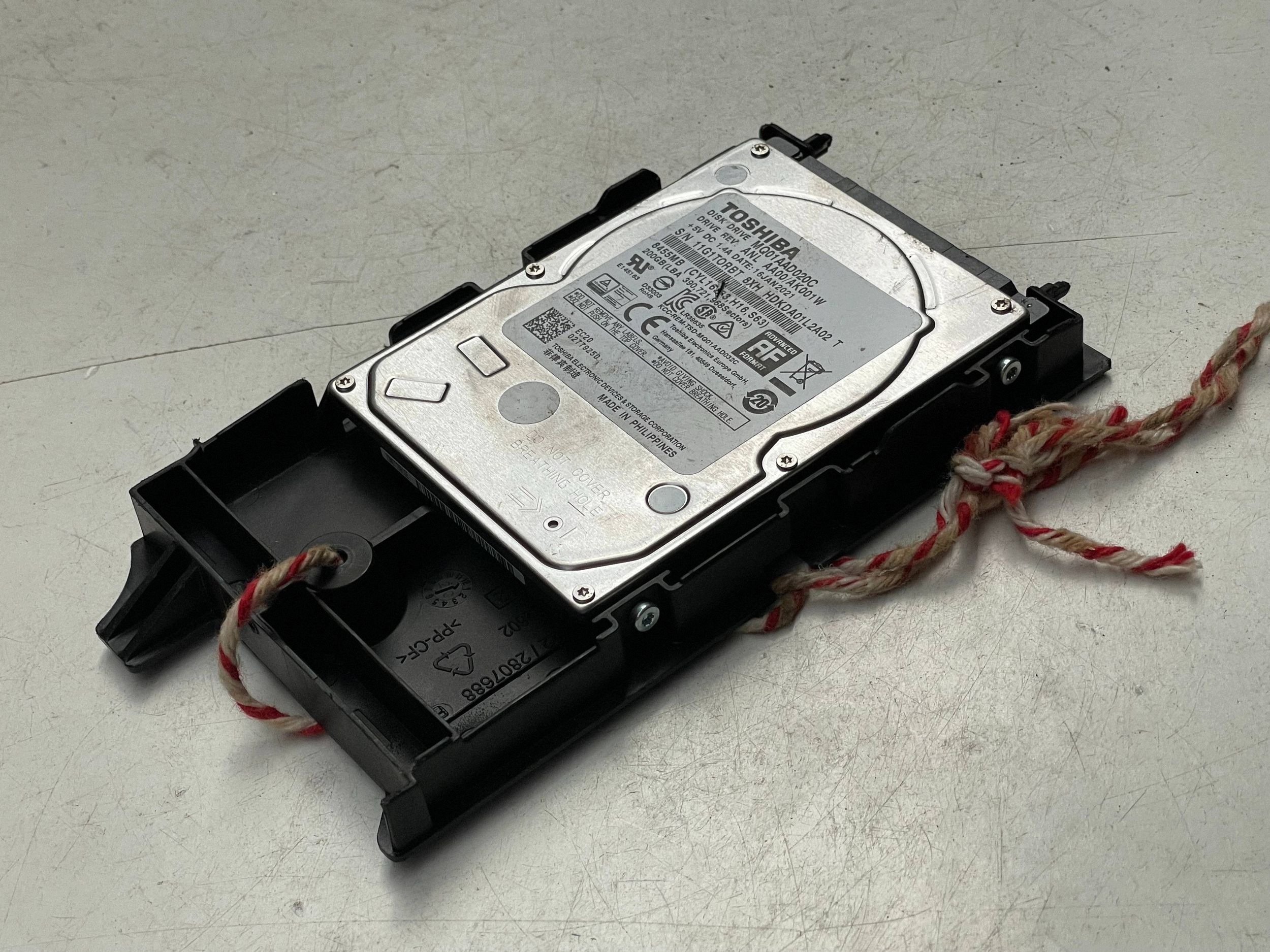 DYSK TWARDY navigation devices MERCEDES MQ01AAD020C !J