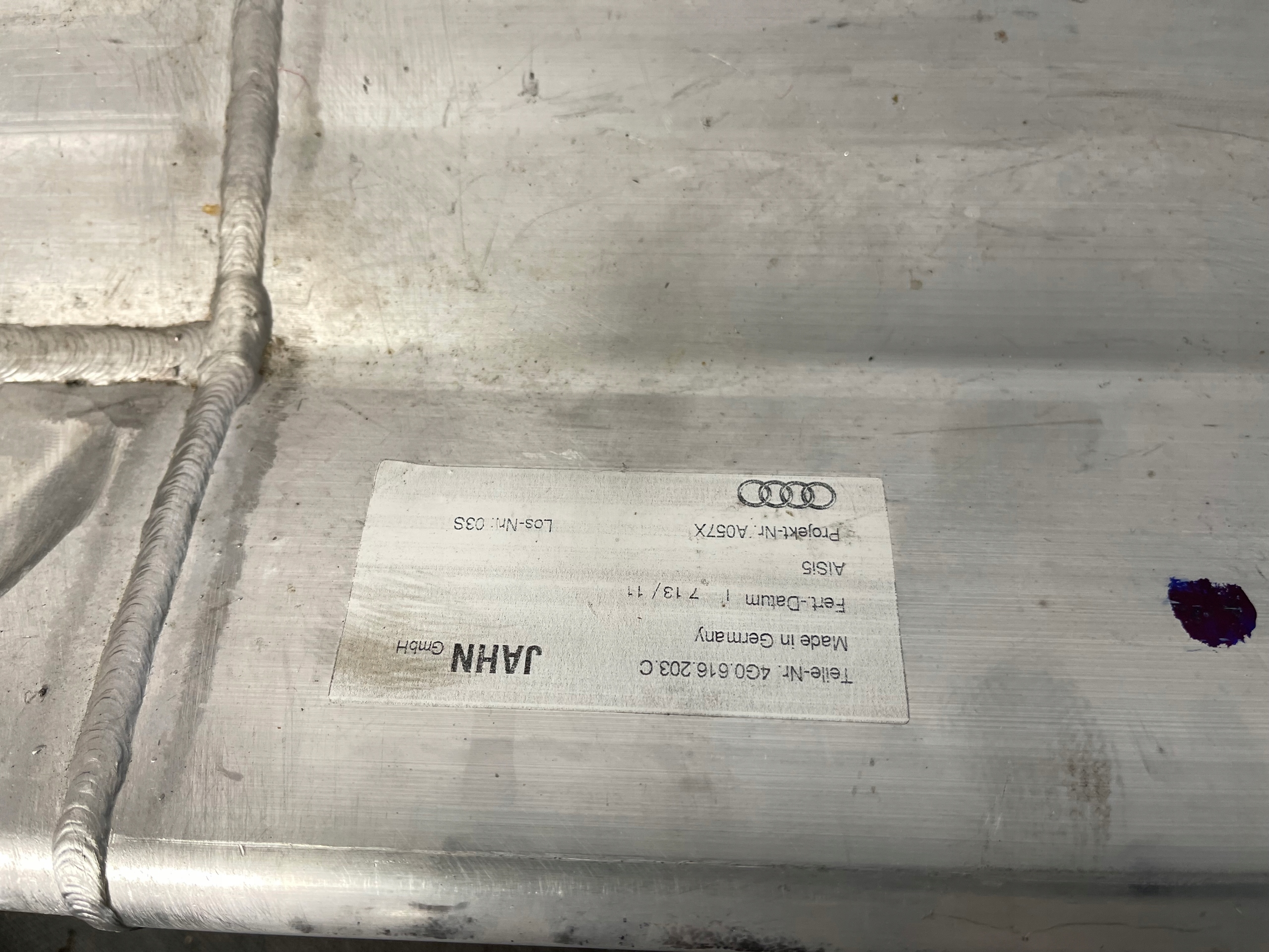 AUDI A6 C7 ALLROAD 4G Behälter luft 4G0616203C