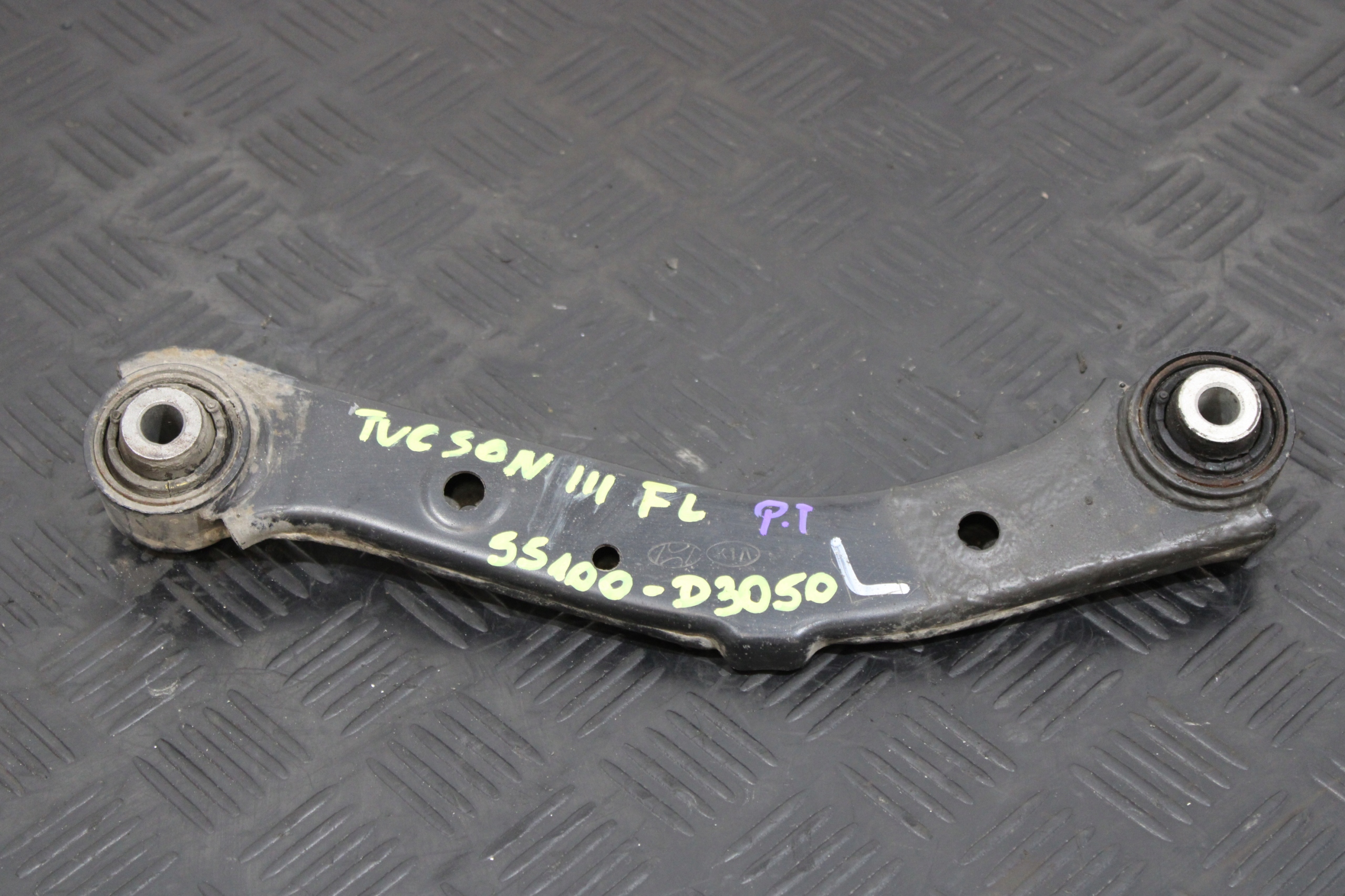 Querlenker rechts heck 55100-D3050 HYUNDAI TUCSON III 3 LIFT
