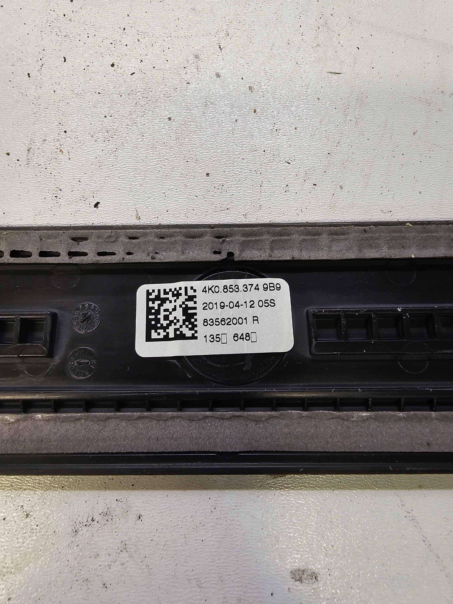 moulding threshold right front AUDI A6 C8 4K0853374