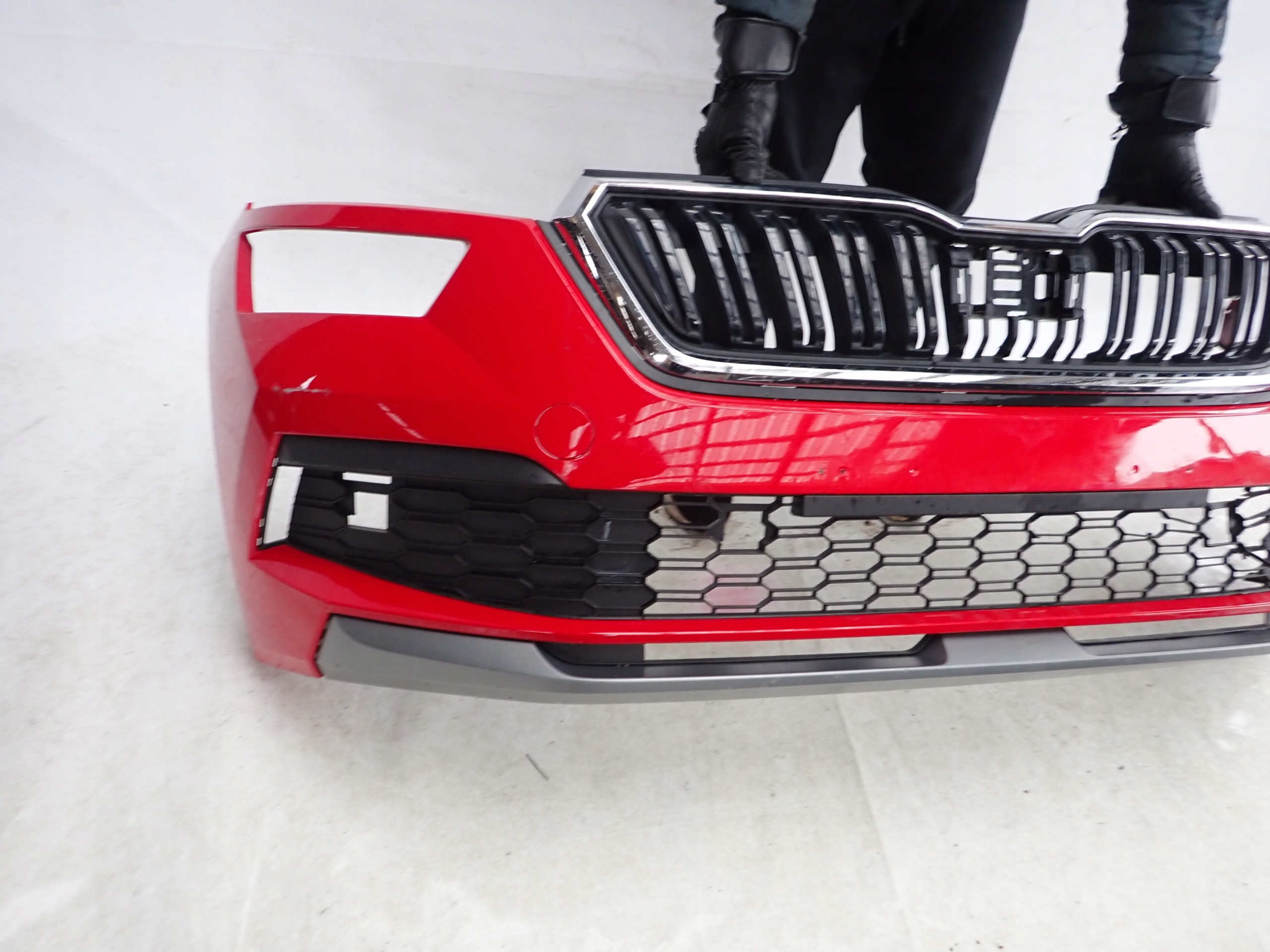 SKODA KAMIQ 658 19- bumper front front grill 658807221