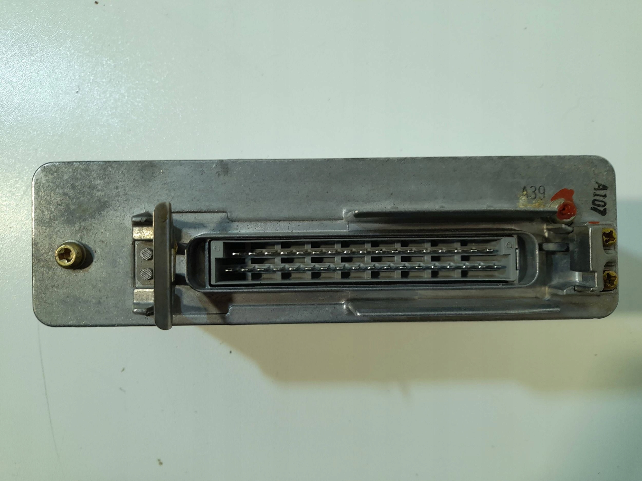 BMW 5 E34 control unit ABS 0265103047 (MD400)