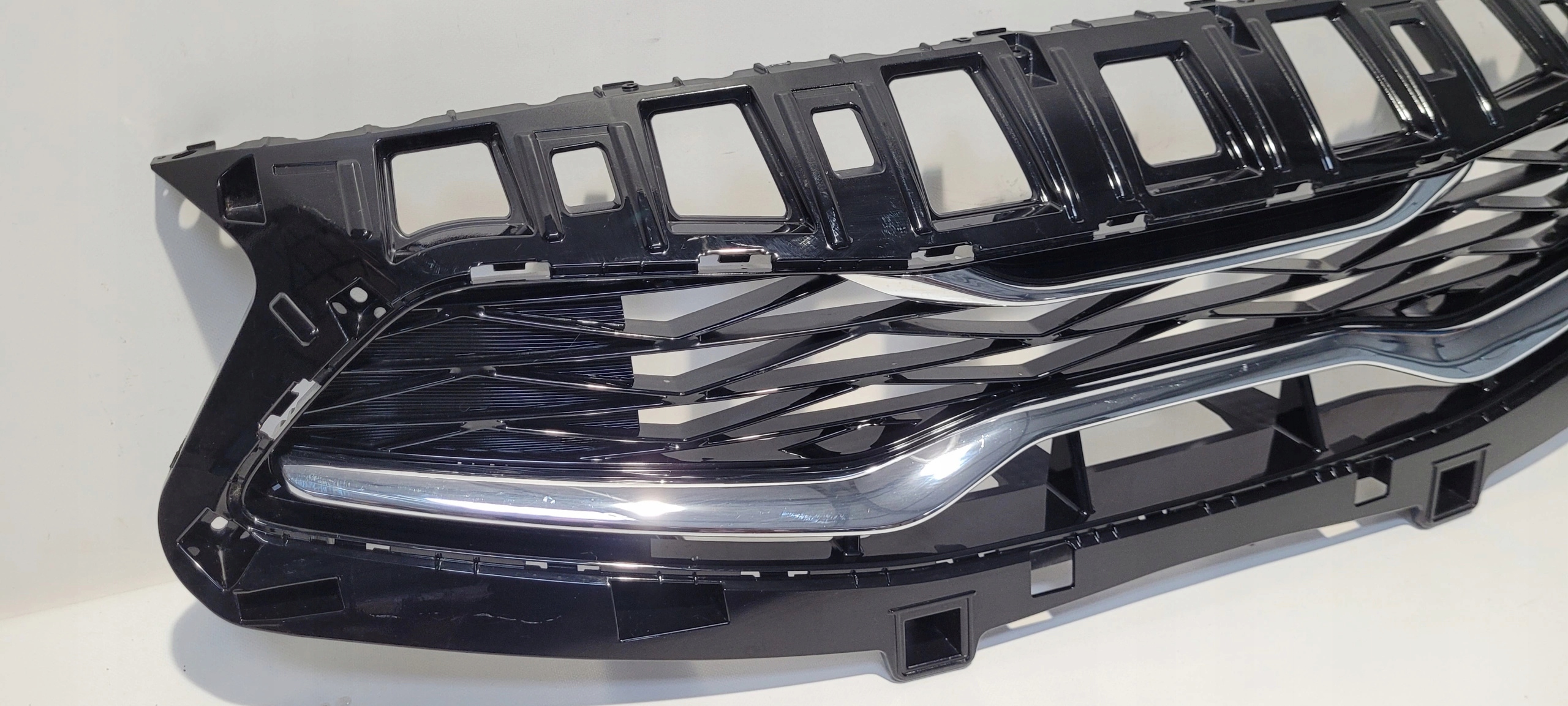 front PREKLADgrill bumper KIA CEED III LIFT 86351-J7DB1