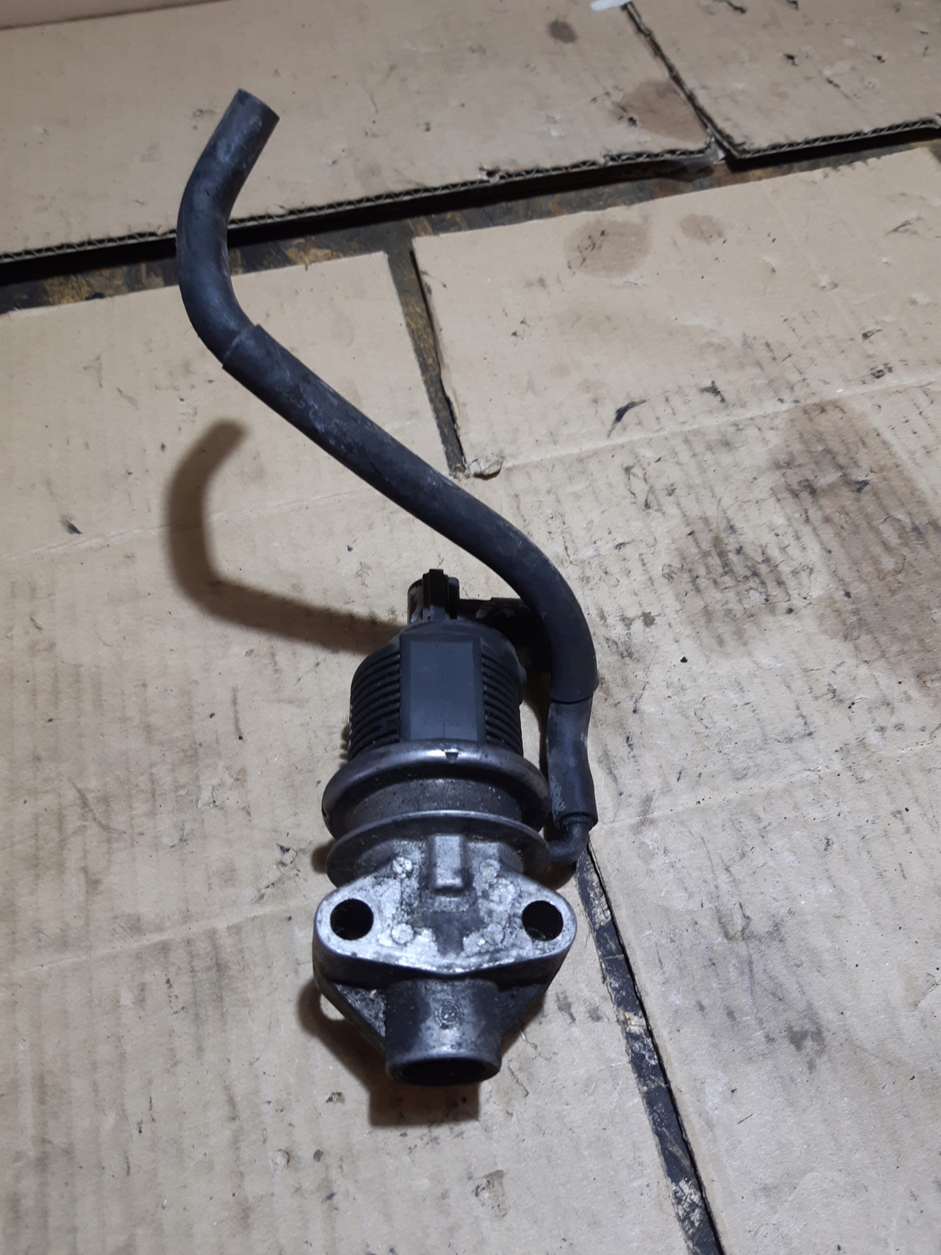 AUDI A3 8P 1.6 8V AGR-Ventil 06A131501J