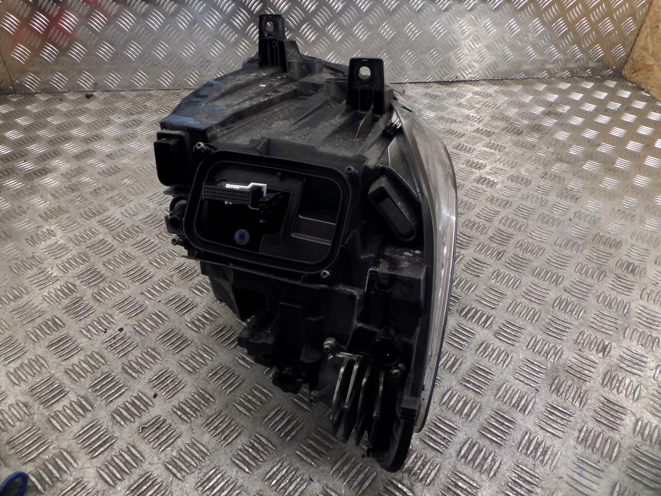 light front left MERCEDES SPRINTER W907 W910 FULL LED HP A9109065700