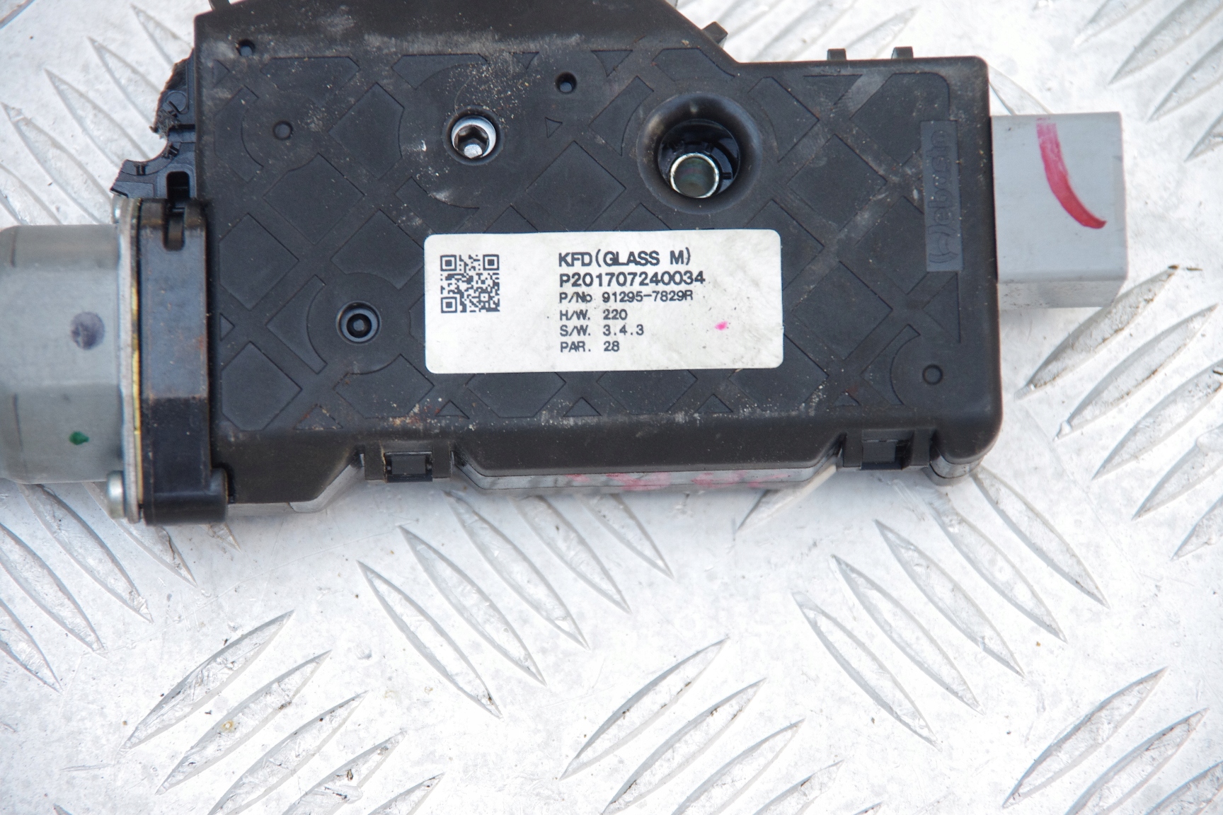 912957829R - ДВИГАТЕЛЬ ЛЮКА TALISMAN 91295-7829R