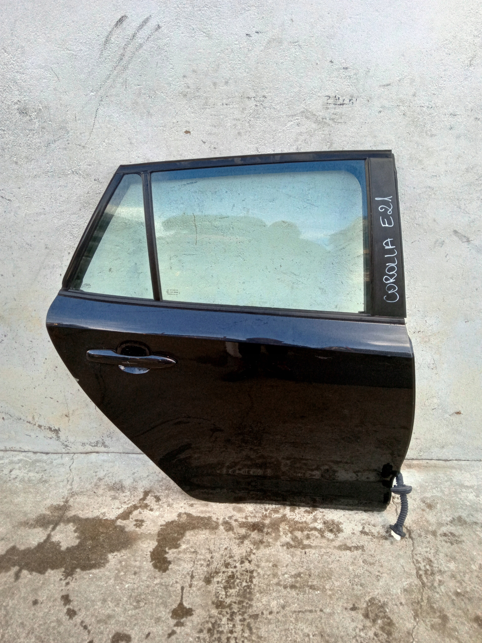 TOYOTA COROLLA E21 18- DRZWI TYLNE TYŁ KOMBI