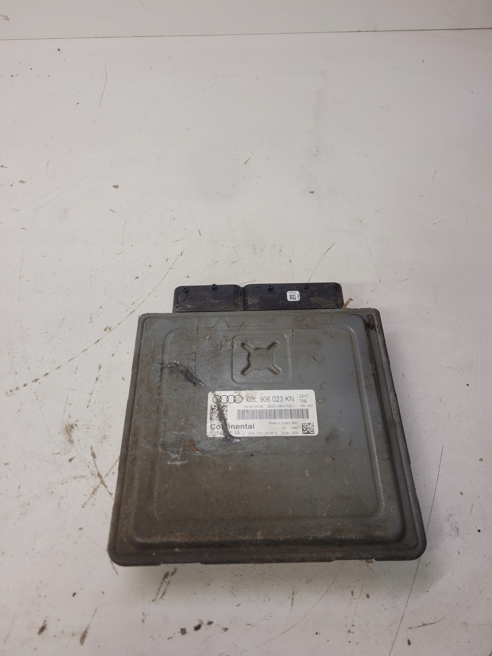 control unit of the engine AUDI VW 1.6 TDI CAYC 03L906023KN