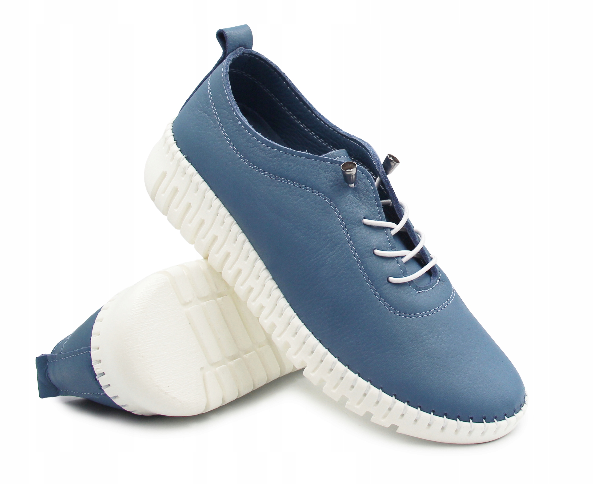 Lehké, měkké a elastické dámské boty na jaro T. Sokolski 37