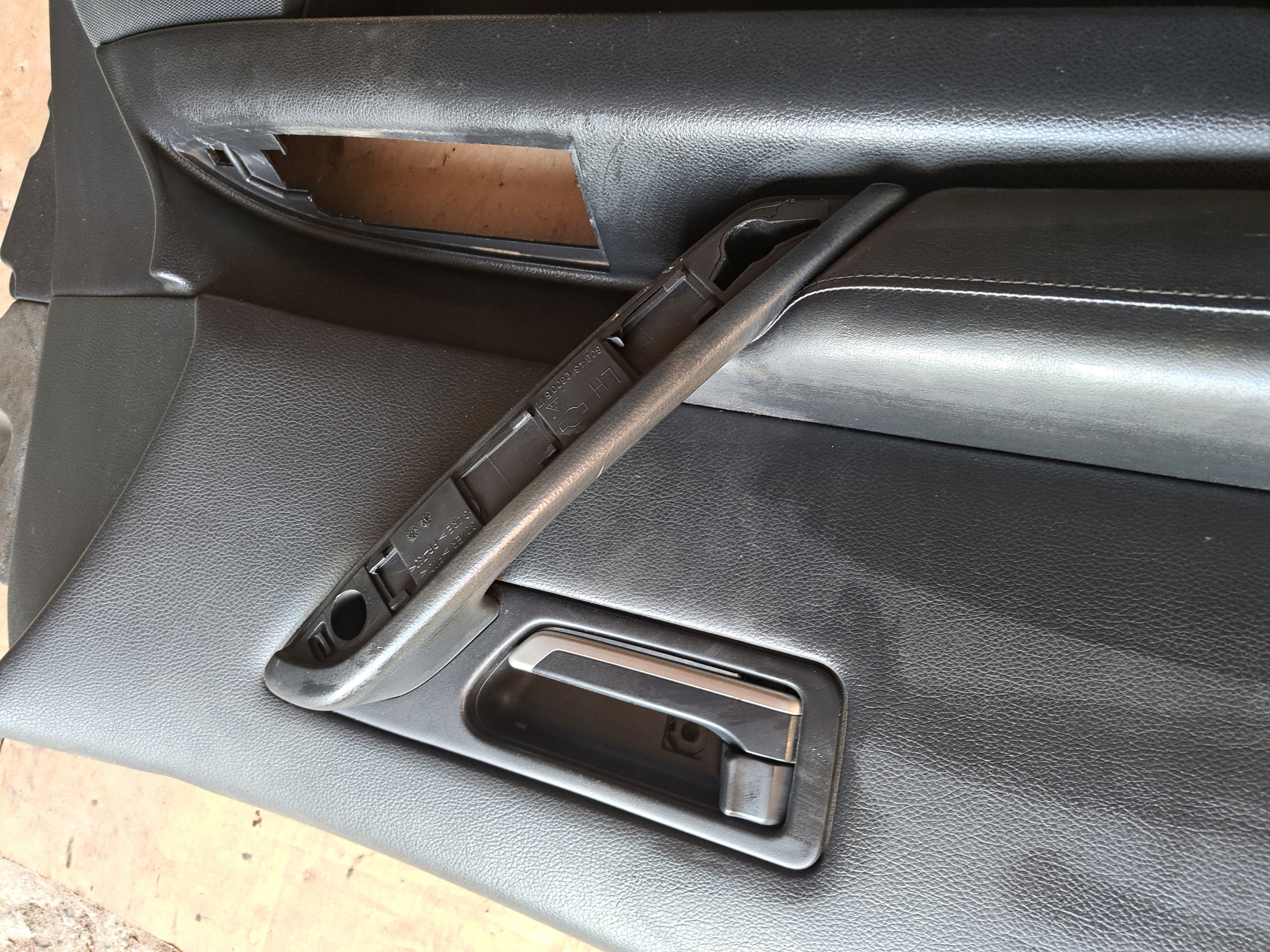 side door left front INFINITI FX35 FX45 S50