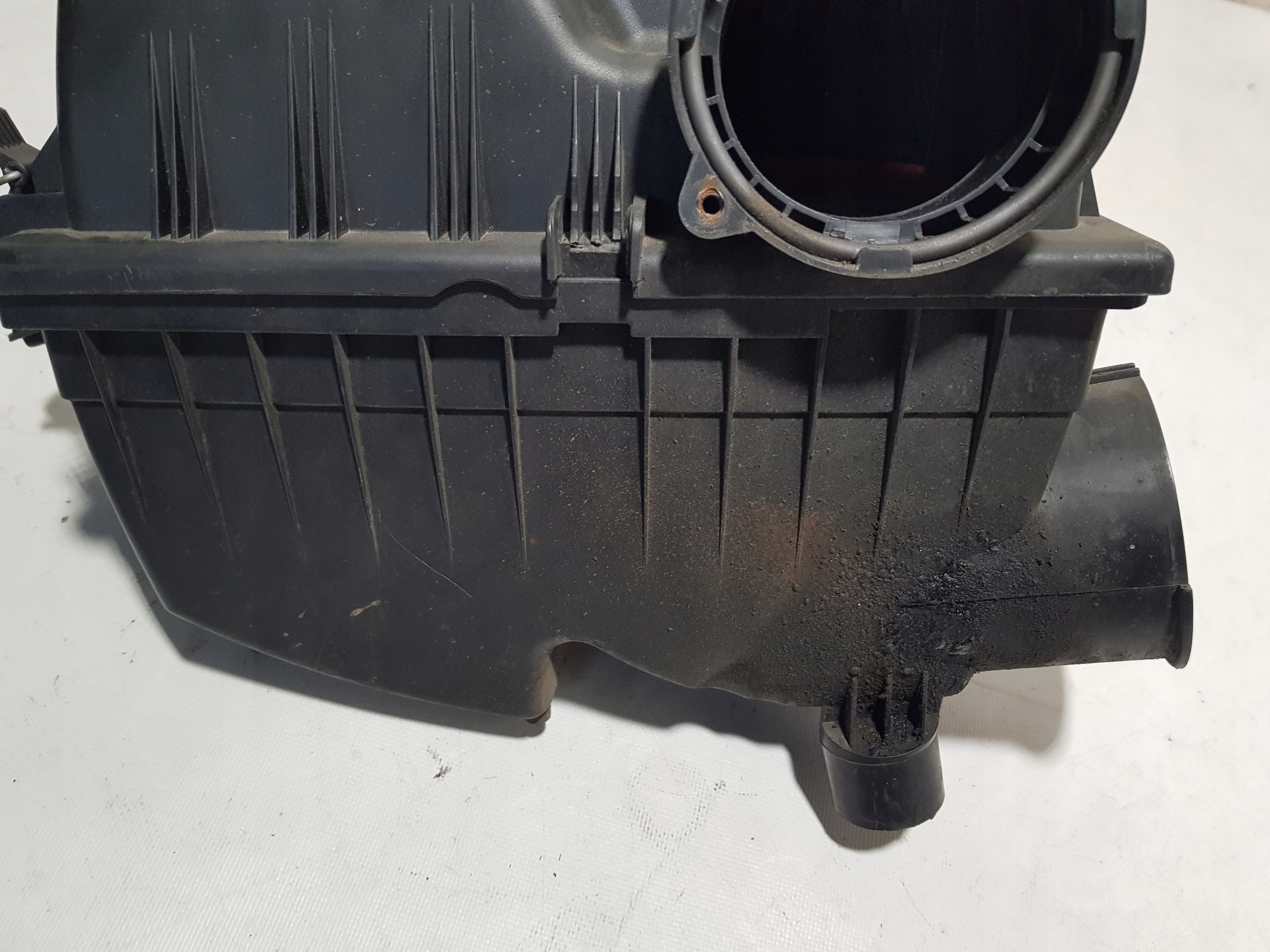 Gehäuse filter luft BMW E63 E64 4.4 V8 7521021