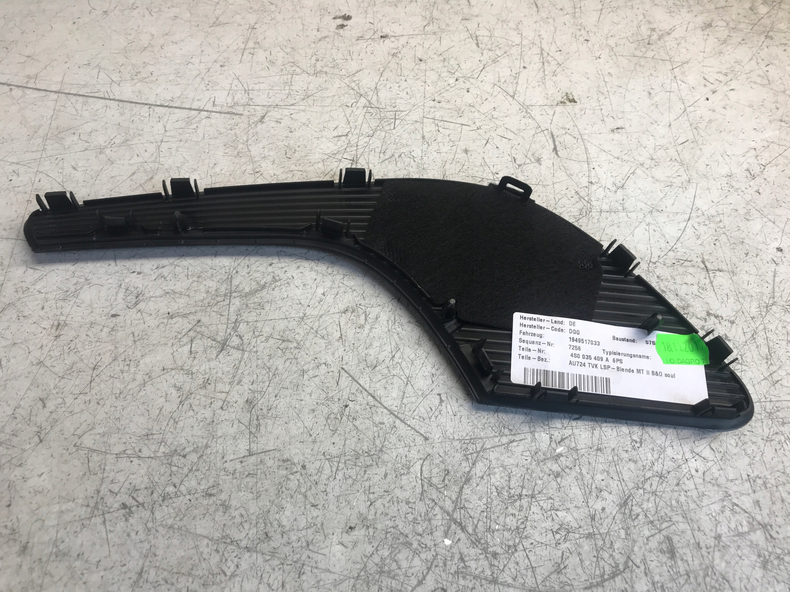 защита левых Двери заглушка Audi OE 4S0035409A