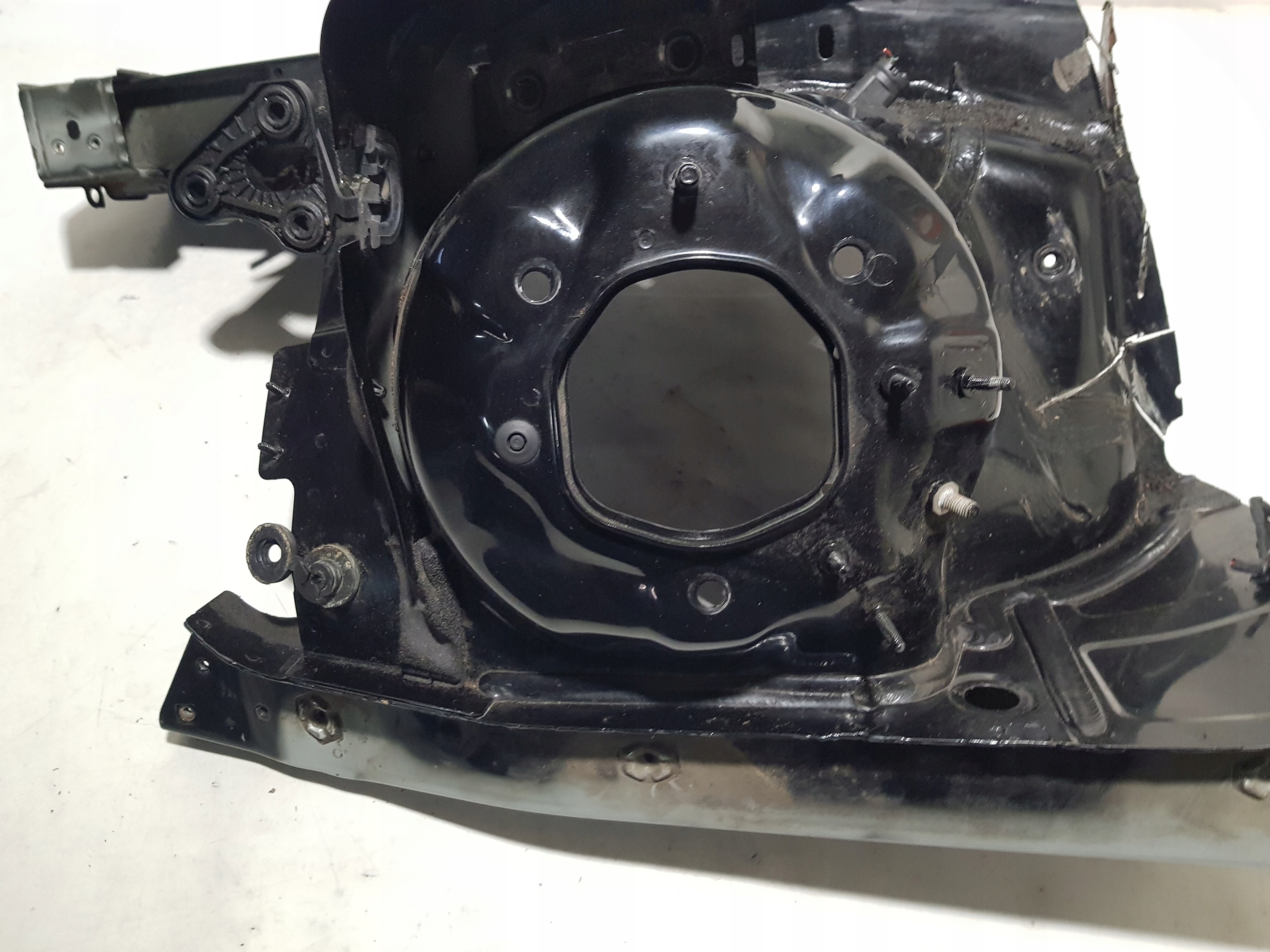 MERCEDES CLS W218 C218 X218 placement front body quarter front left