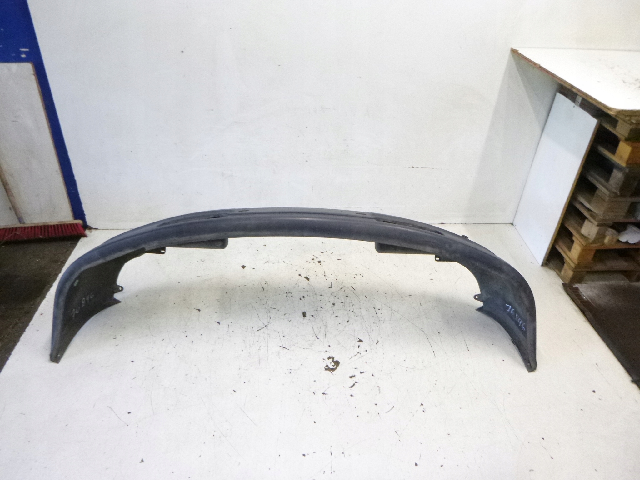 front bumper VW Volkswagen Passat LT 1999r.