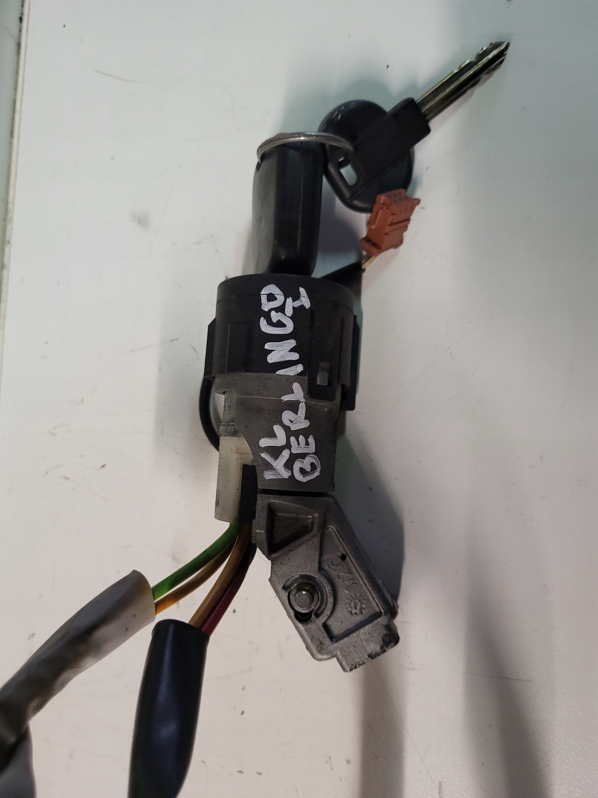 ignition key PEUGEOT PARTNER and LIFT