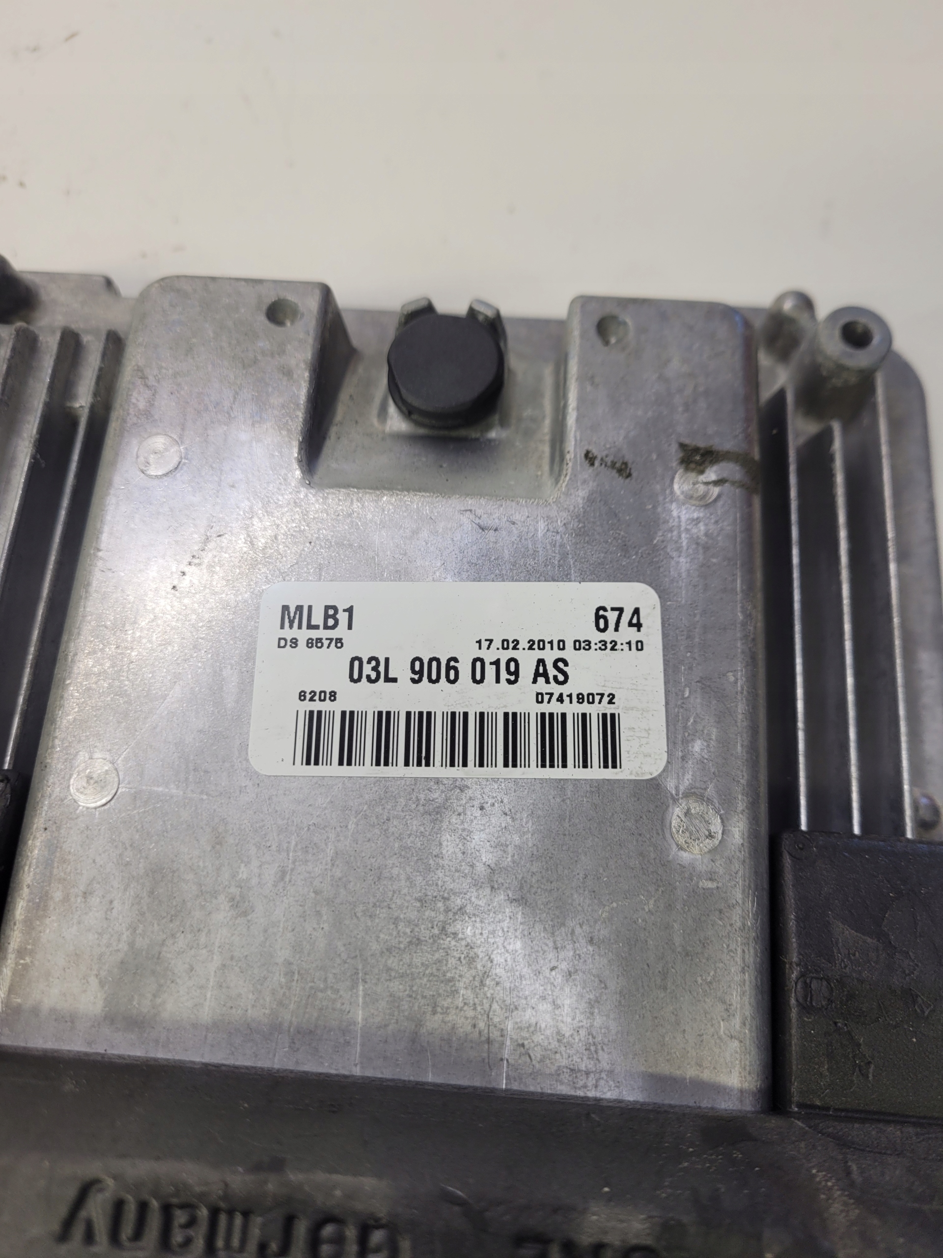 ordinateur unité de commande électronique uce moteur AUDI 2.0 TD 03L906019AS