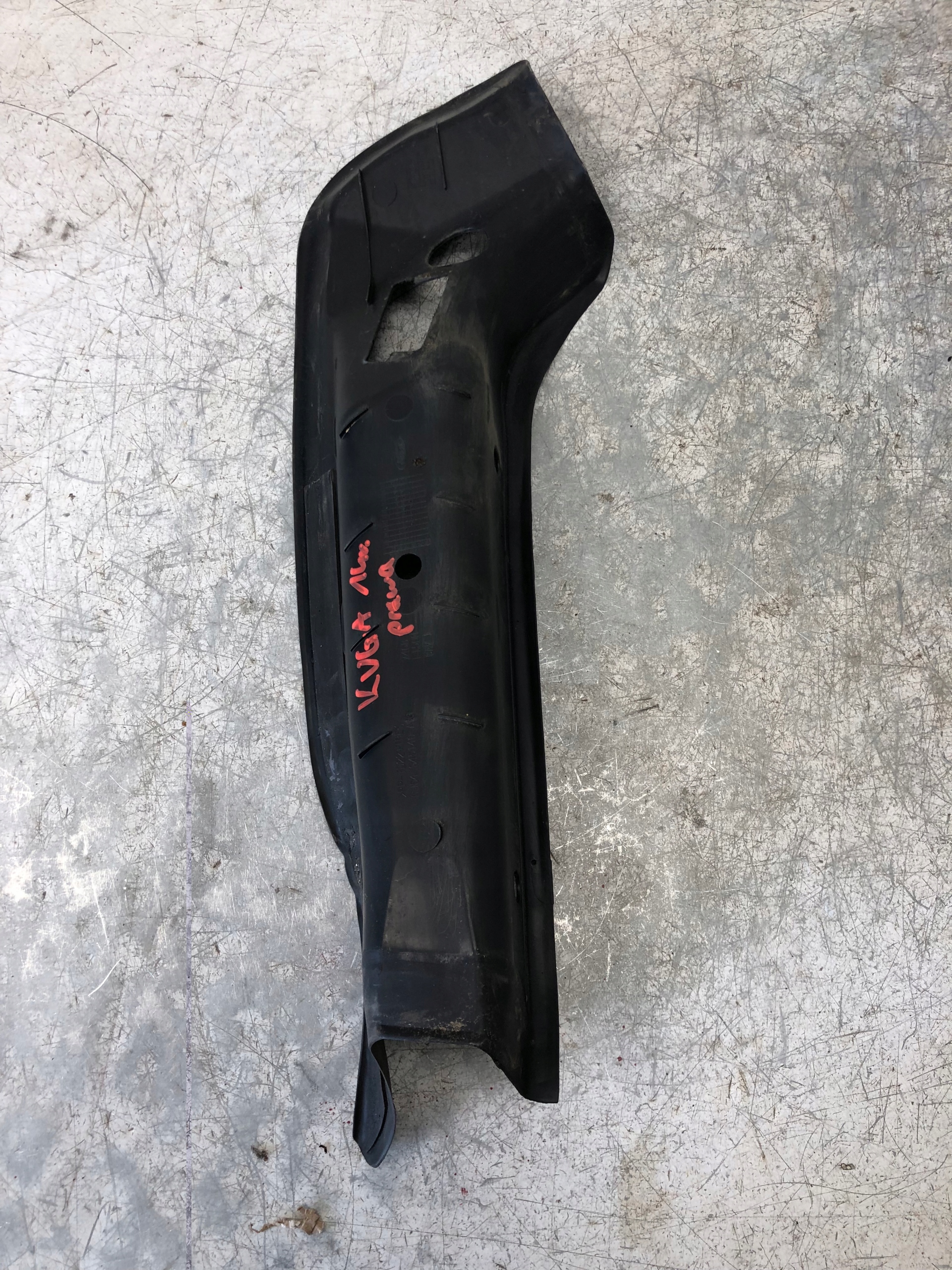 Blende Abdeckung SPLYW Leuchte rechts heck FORD KUGA MK2