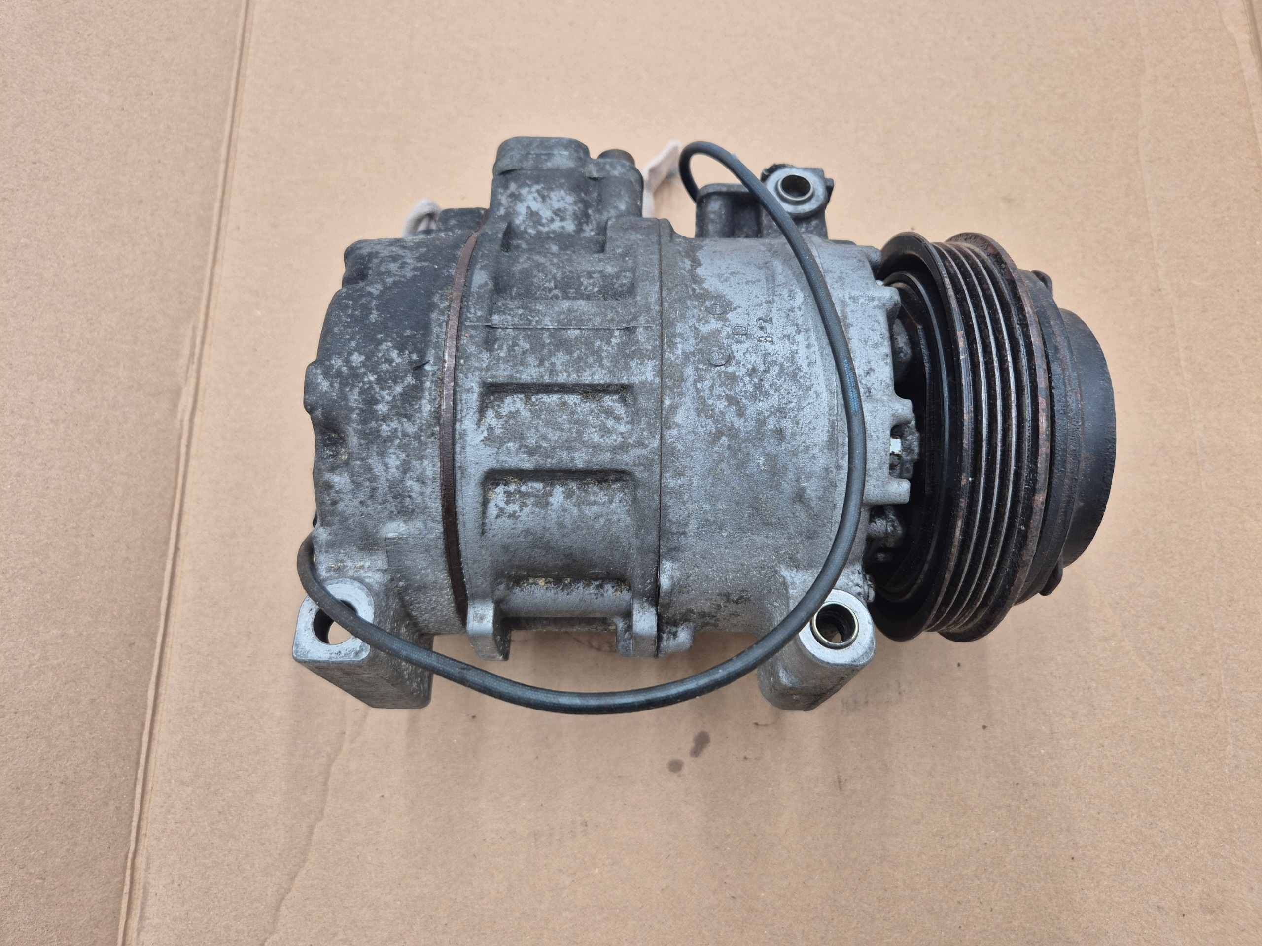compressor compressor; of the air conditioning AUDI A4 B5 A6 C5 2.5 TDI 4B0260805 C