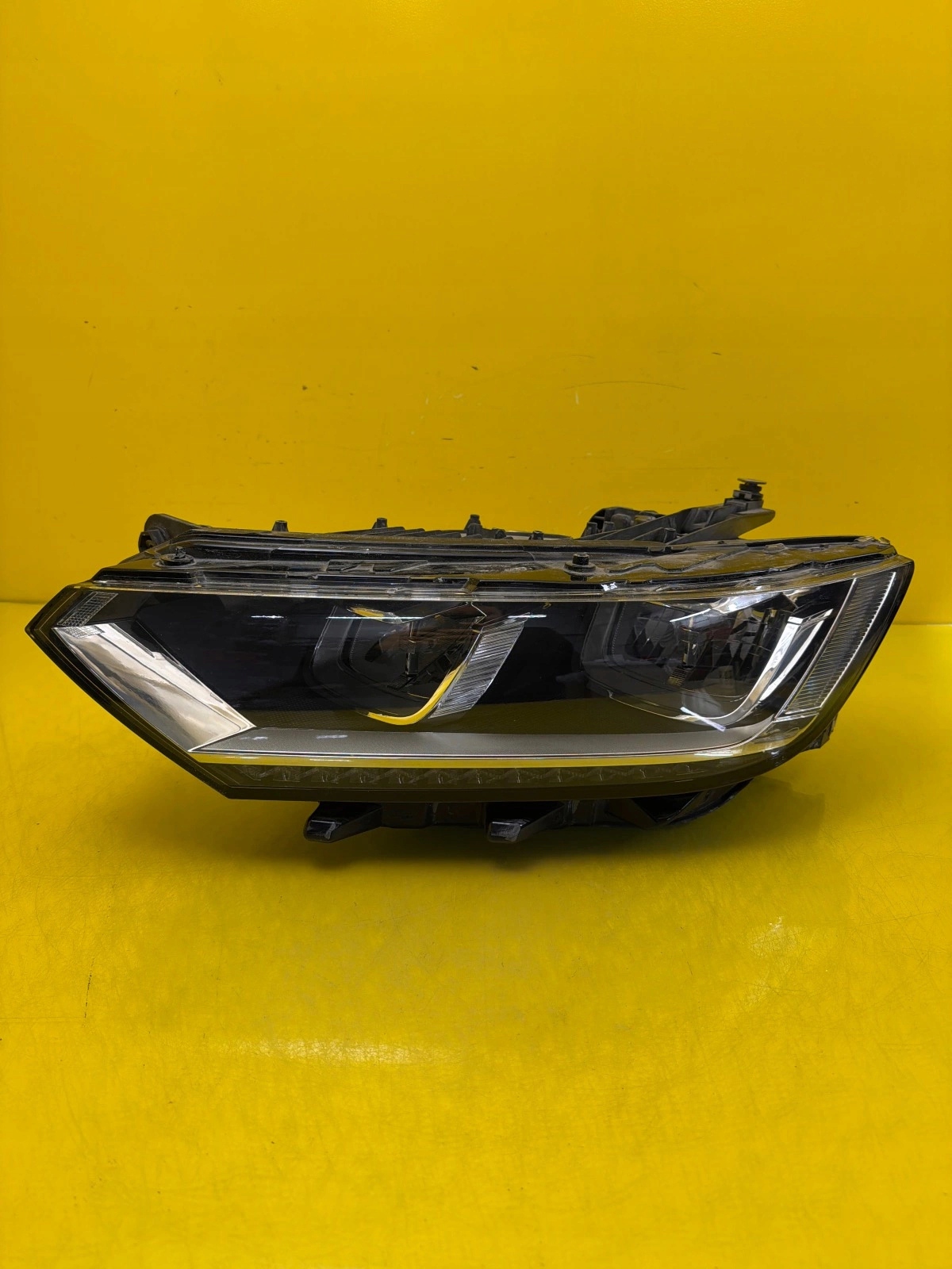 light left VW Passat B8 14-19 Full Led 3G1941035A