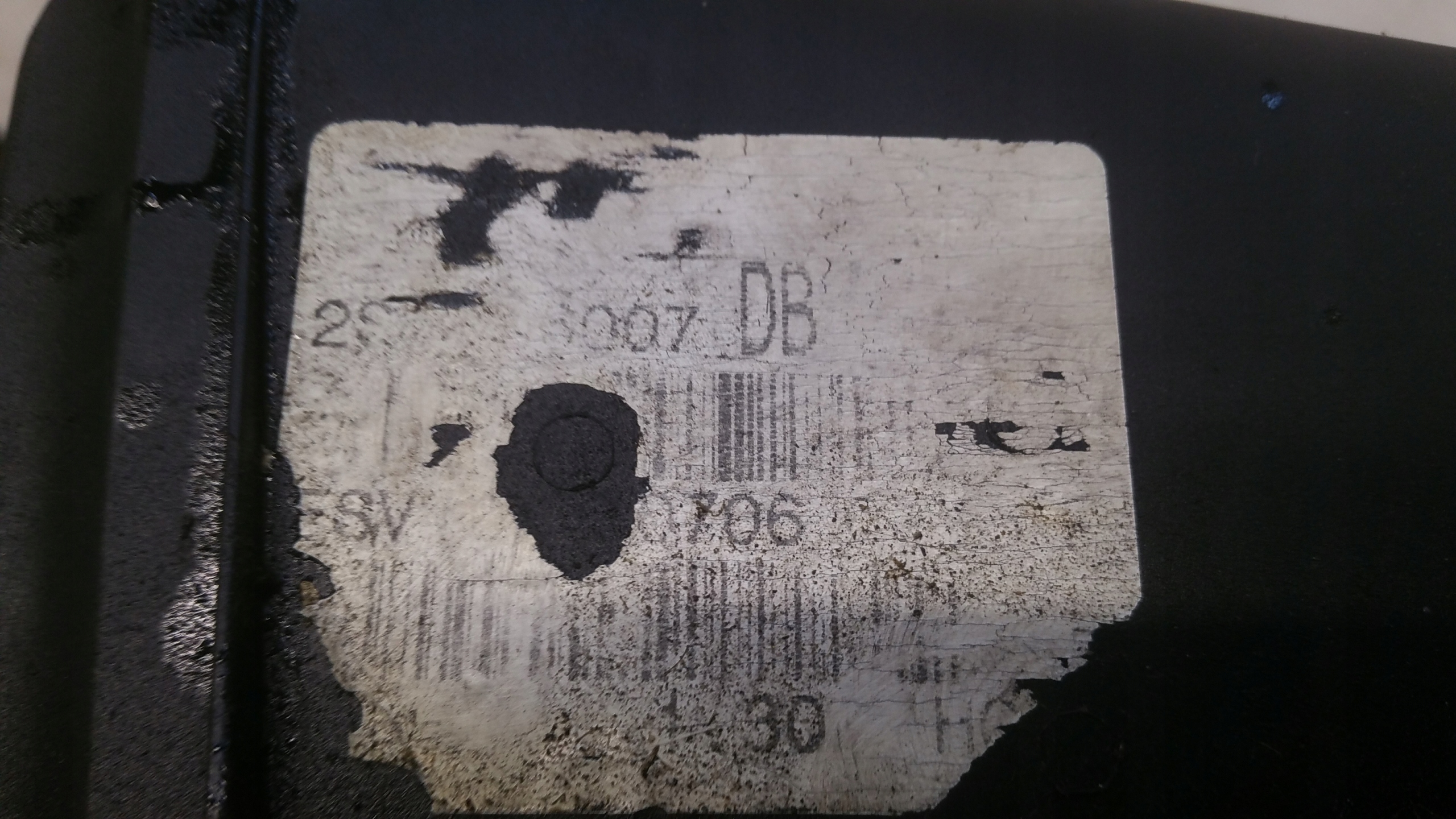 Deckel Abdeckung der Ventile 1,3 Ford Fiesta MK6 LIFT