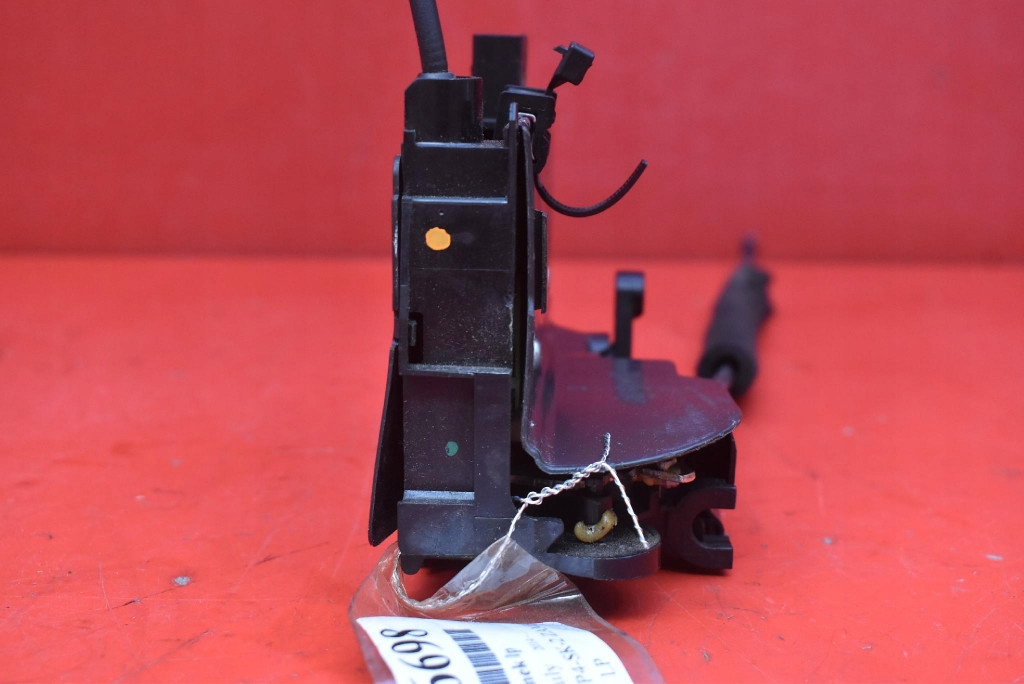 lock door left front front EU IVECO DAILY 6 VI 14