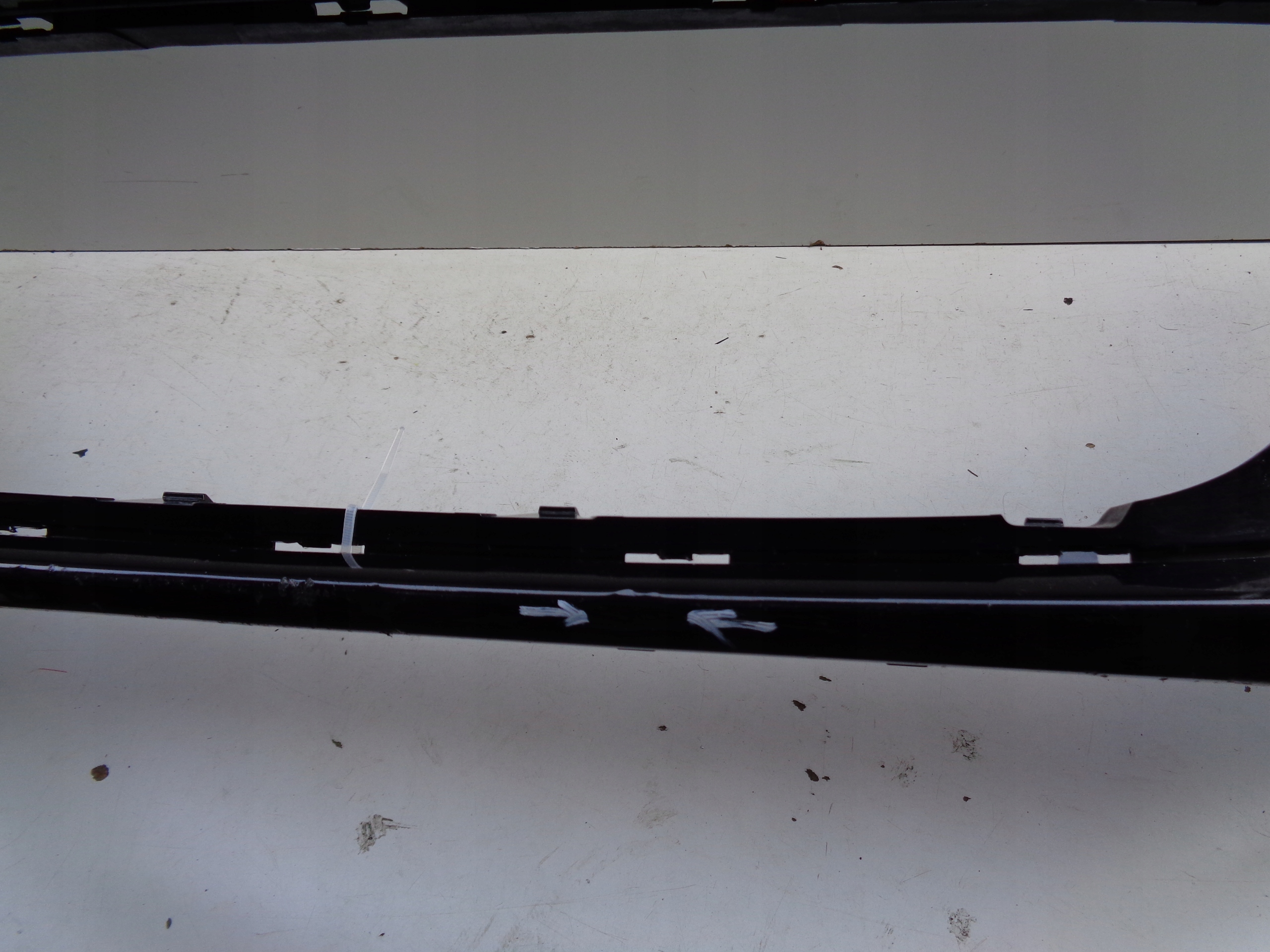 frontstoßstange VW SCIROCCO 1K8 08- NR 51411 + SPYRSKI